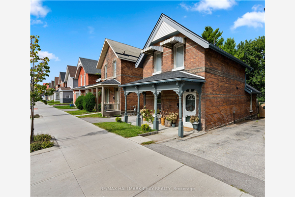 72 Front St S, Orillia