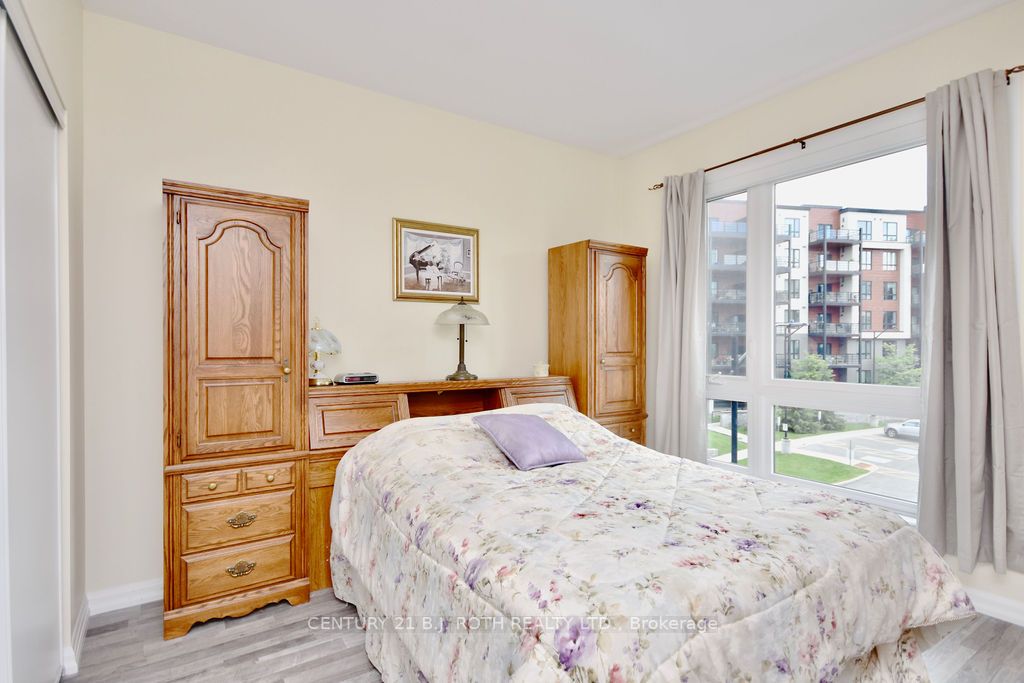 302 Essa Rd, #205