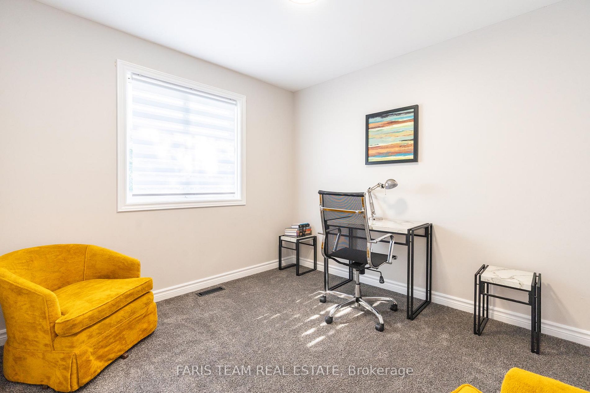 15 Meadowlark Rd