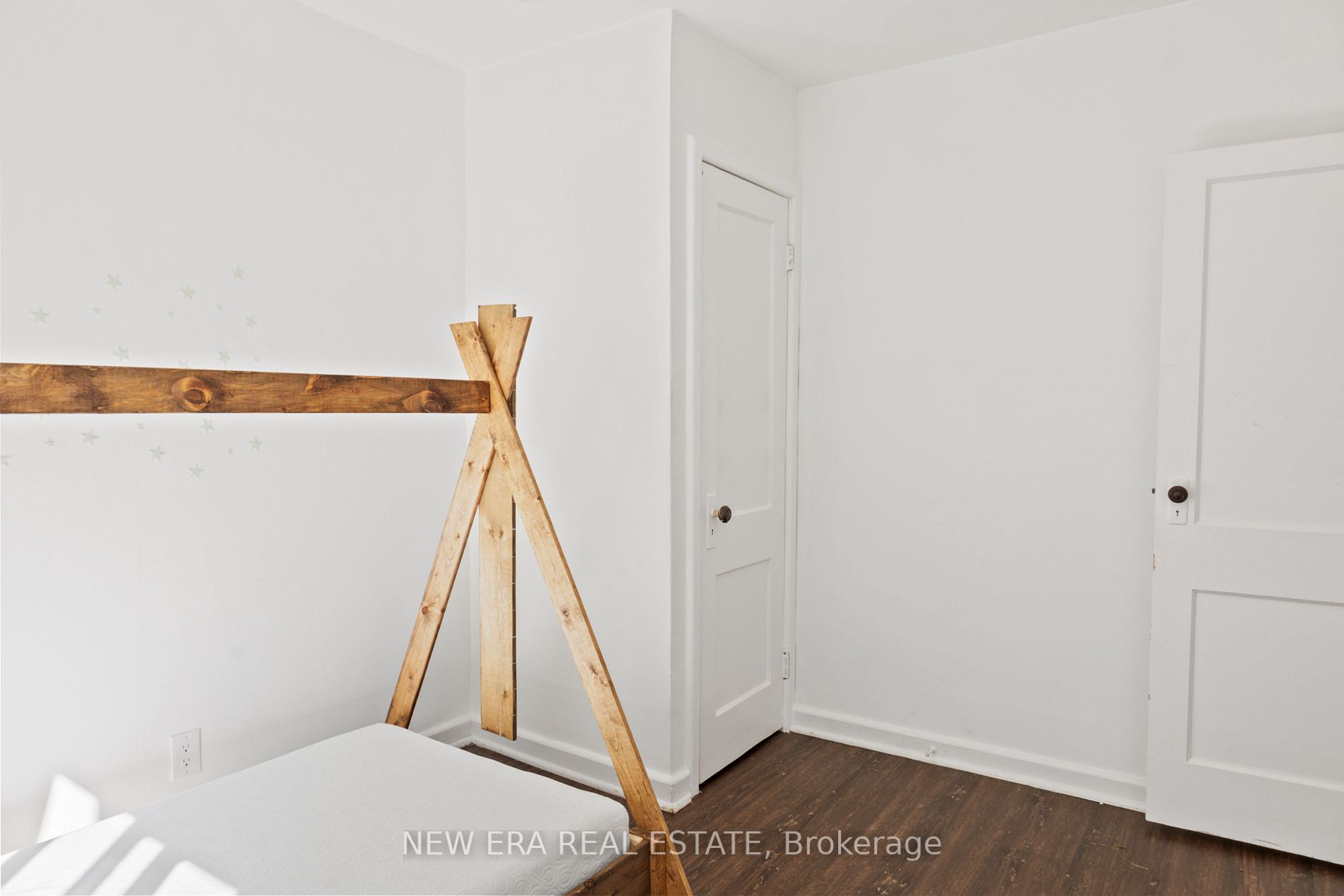 141 Ardagh Rd