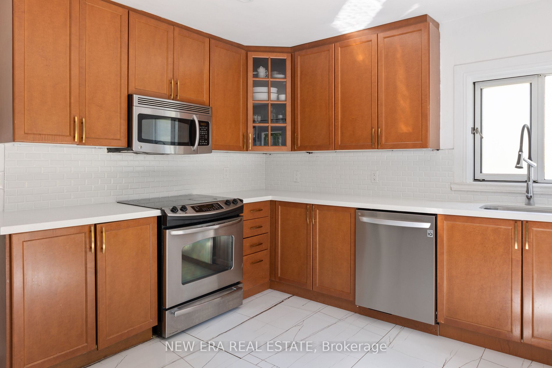 141 Ardagh Rd