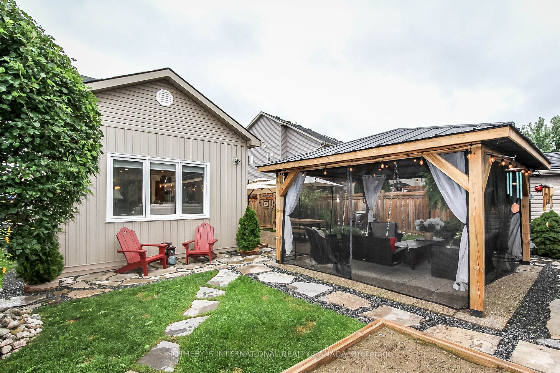 16 Patton St