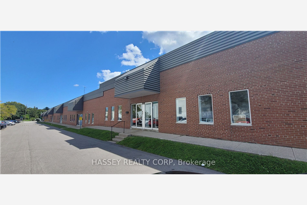 220 Bayview Dr, Barrie