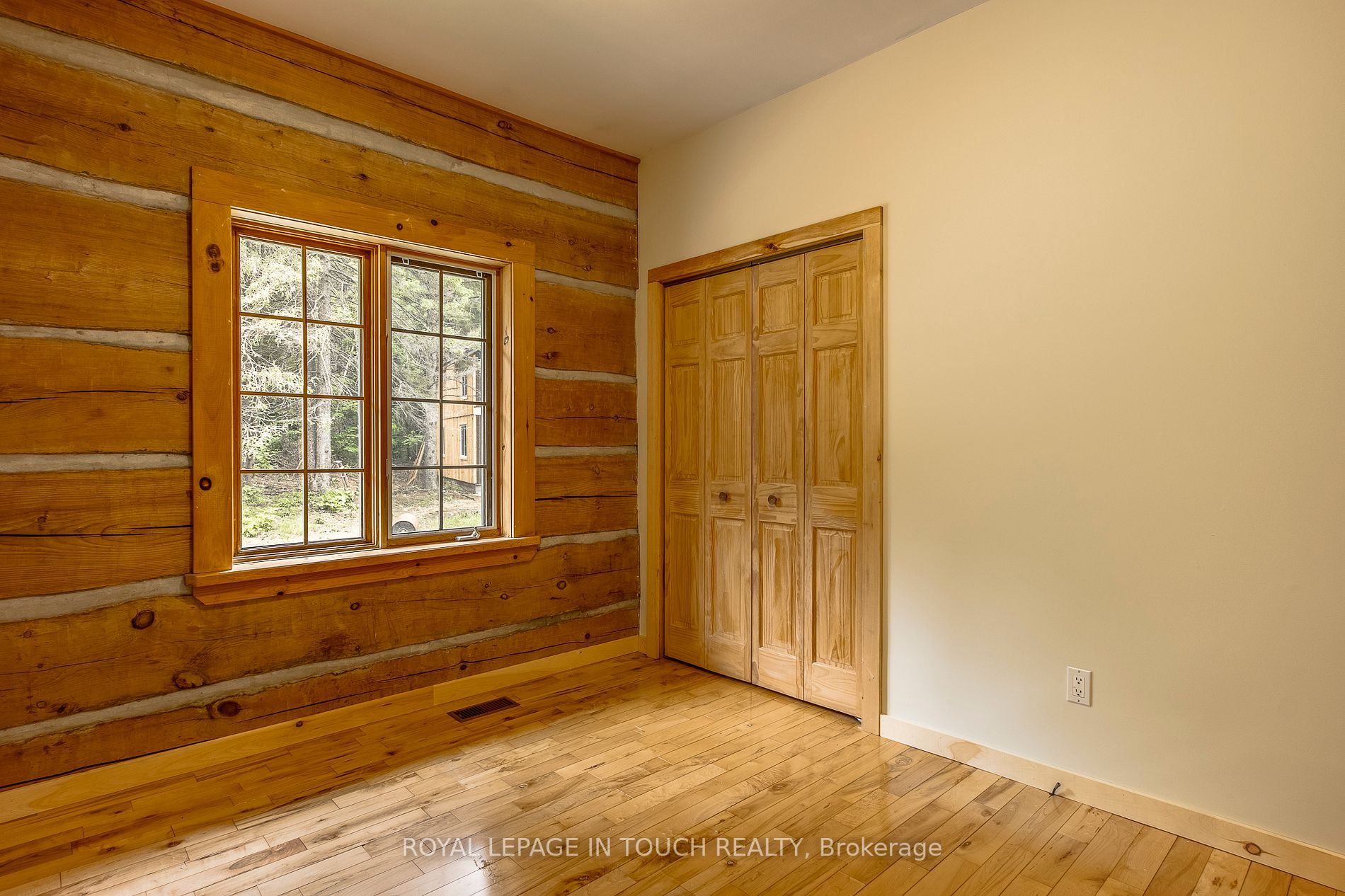 Listing S6782558 - Large Photo # 25