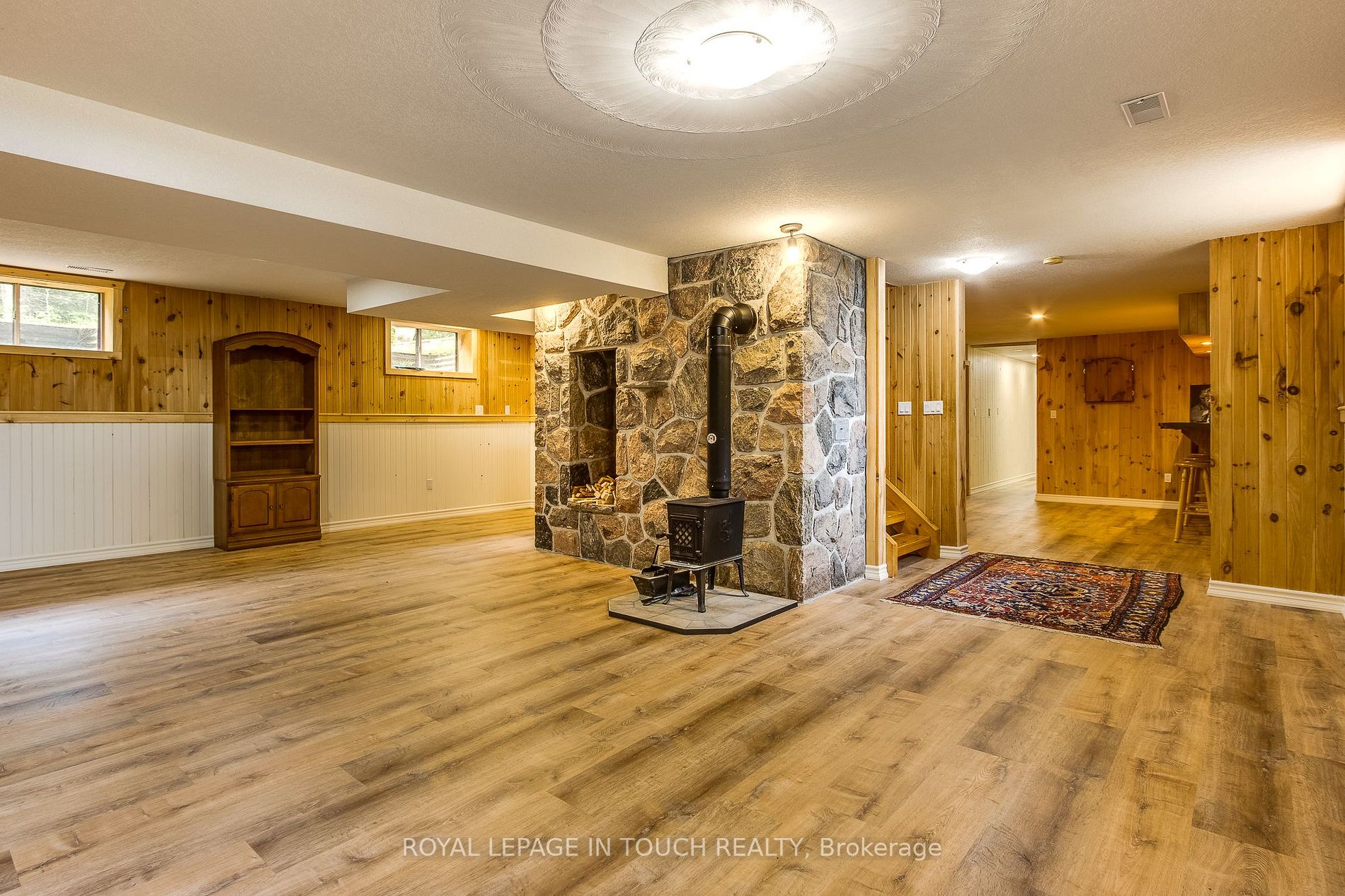 Listing S6782558 - Large Photo # 29
