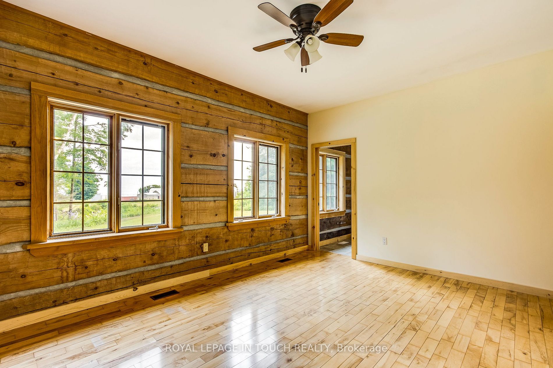Listing S6782558 - Large Photo # 19