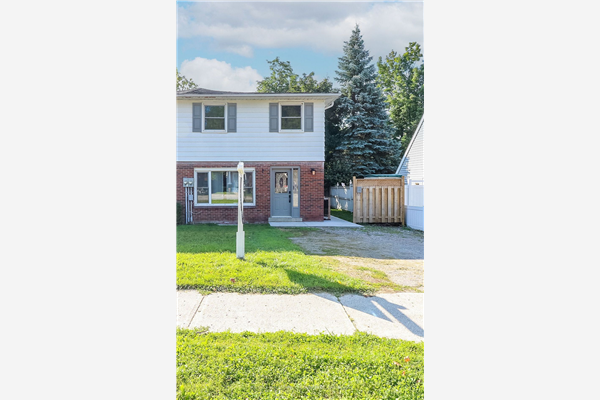 19 Wellington St W, Barrie