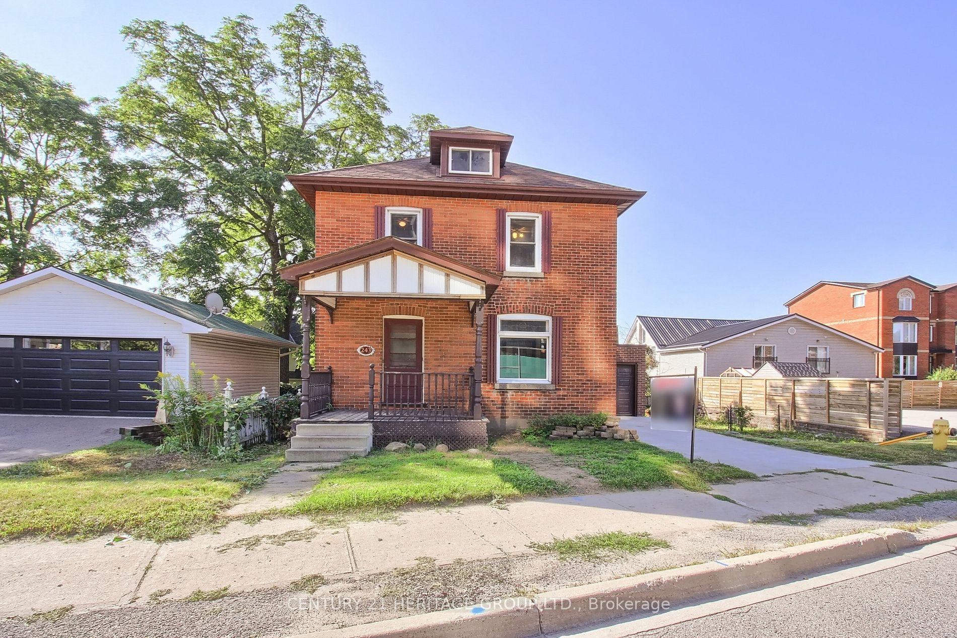 243 Dunlop St E