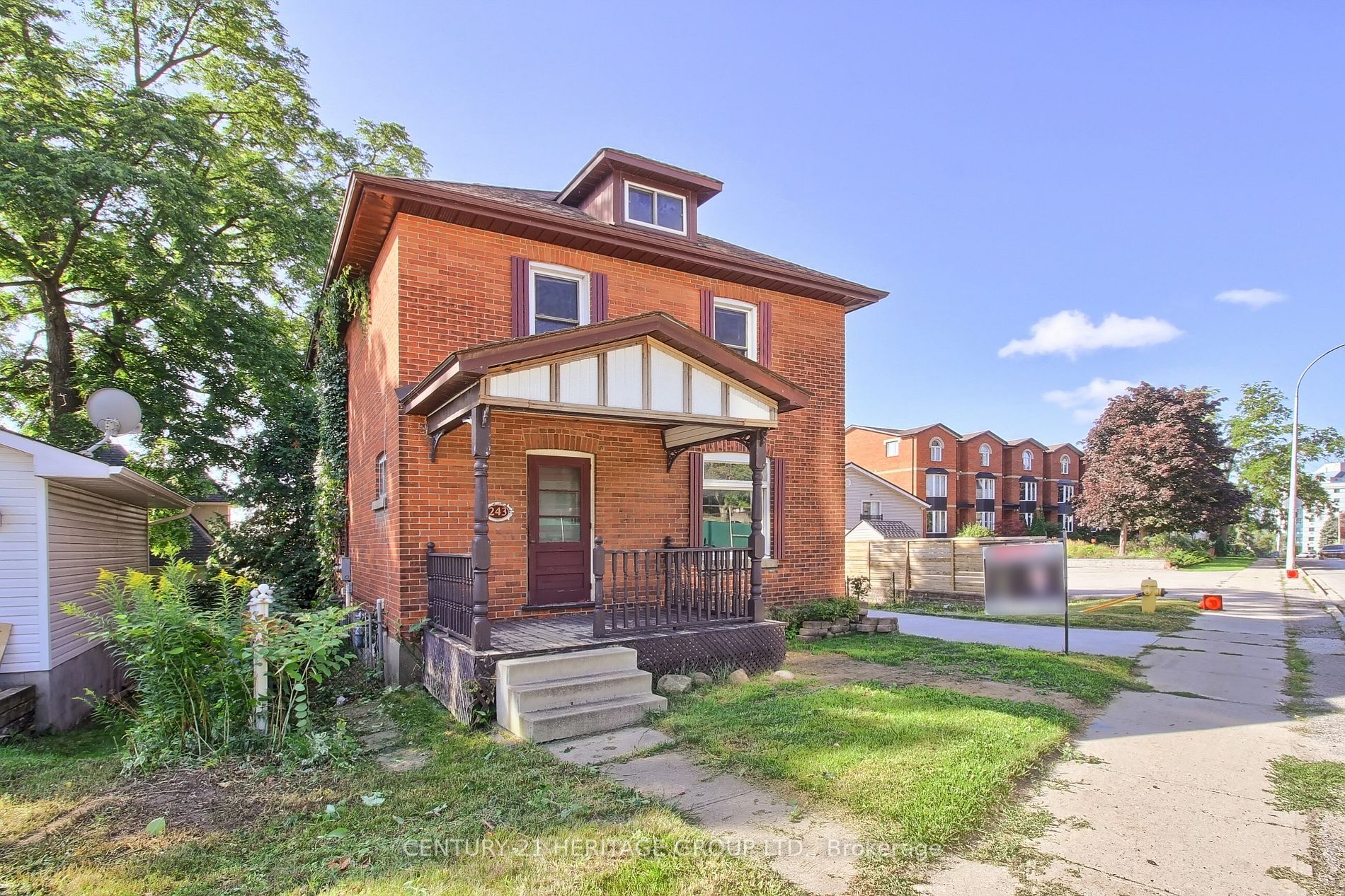 243 Dunlop St E