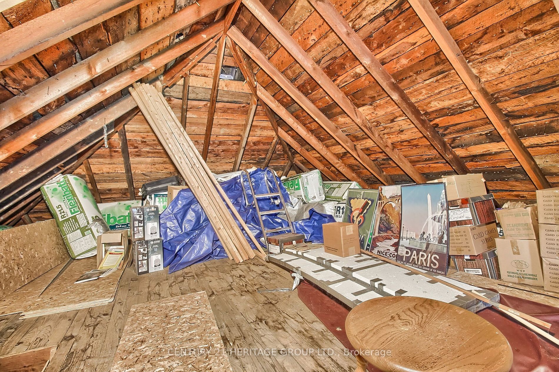243 Dunlop St E