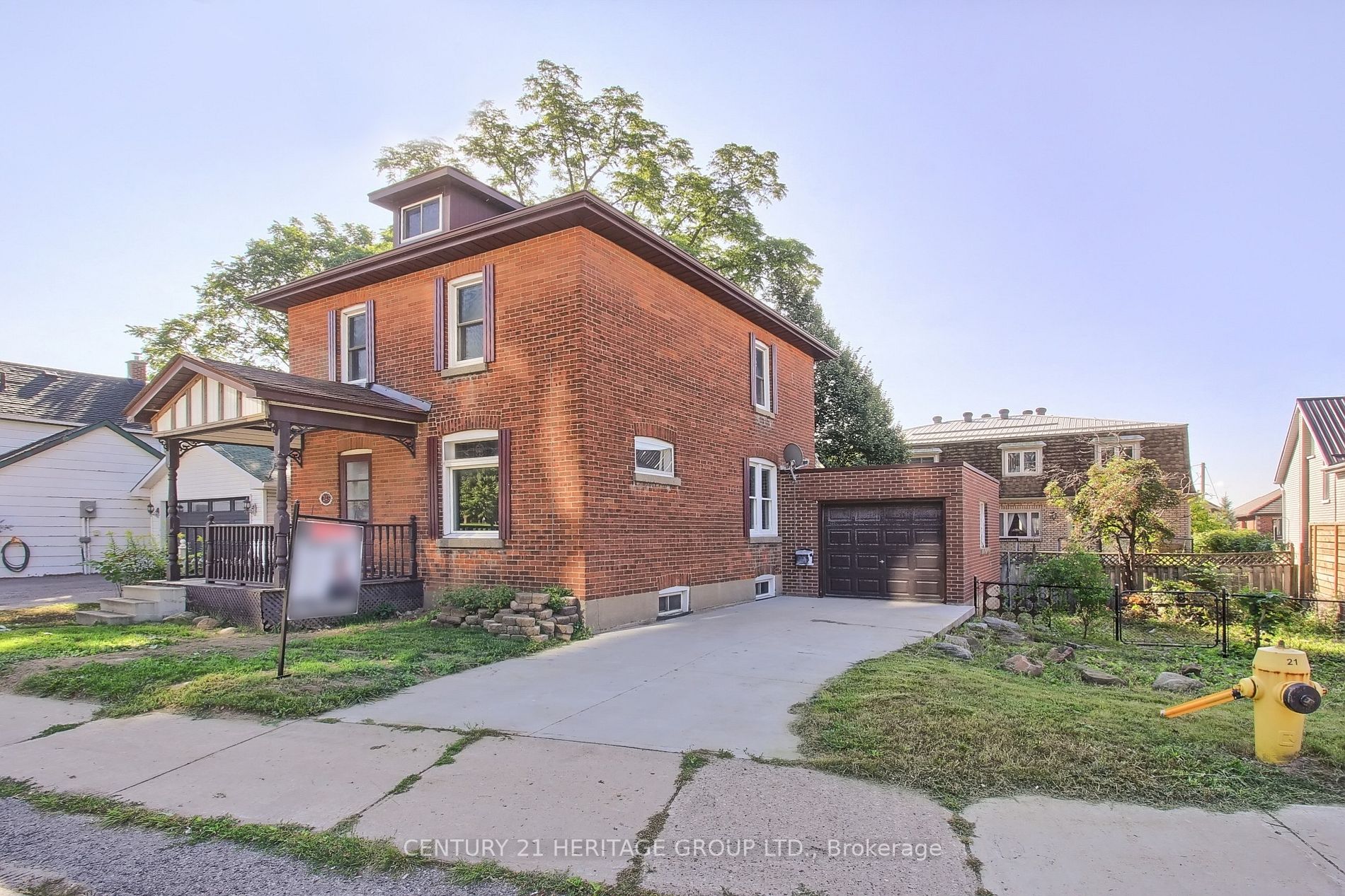 243 Dunlop St E