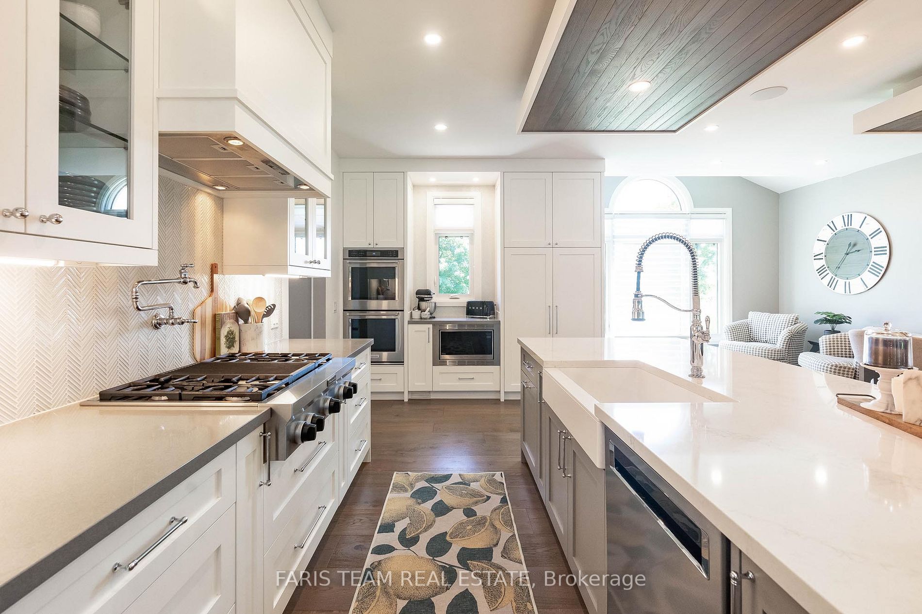 12 Sutton Heights