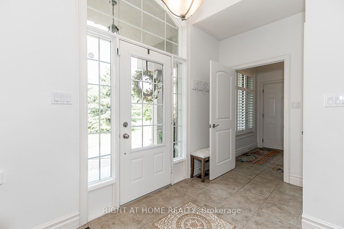 25 Red Oak Crescent