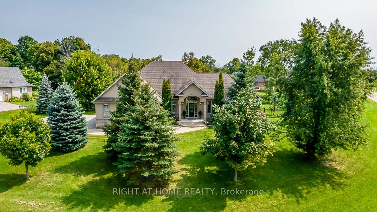 25 Red Oak Crescent