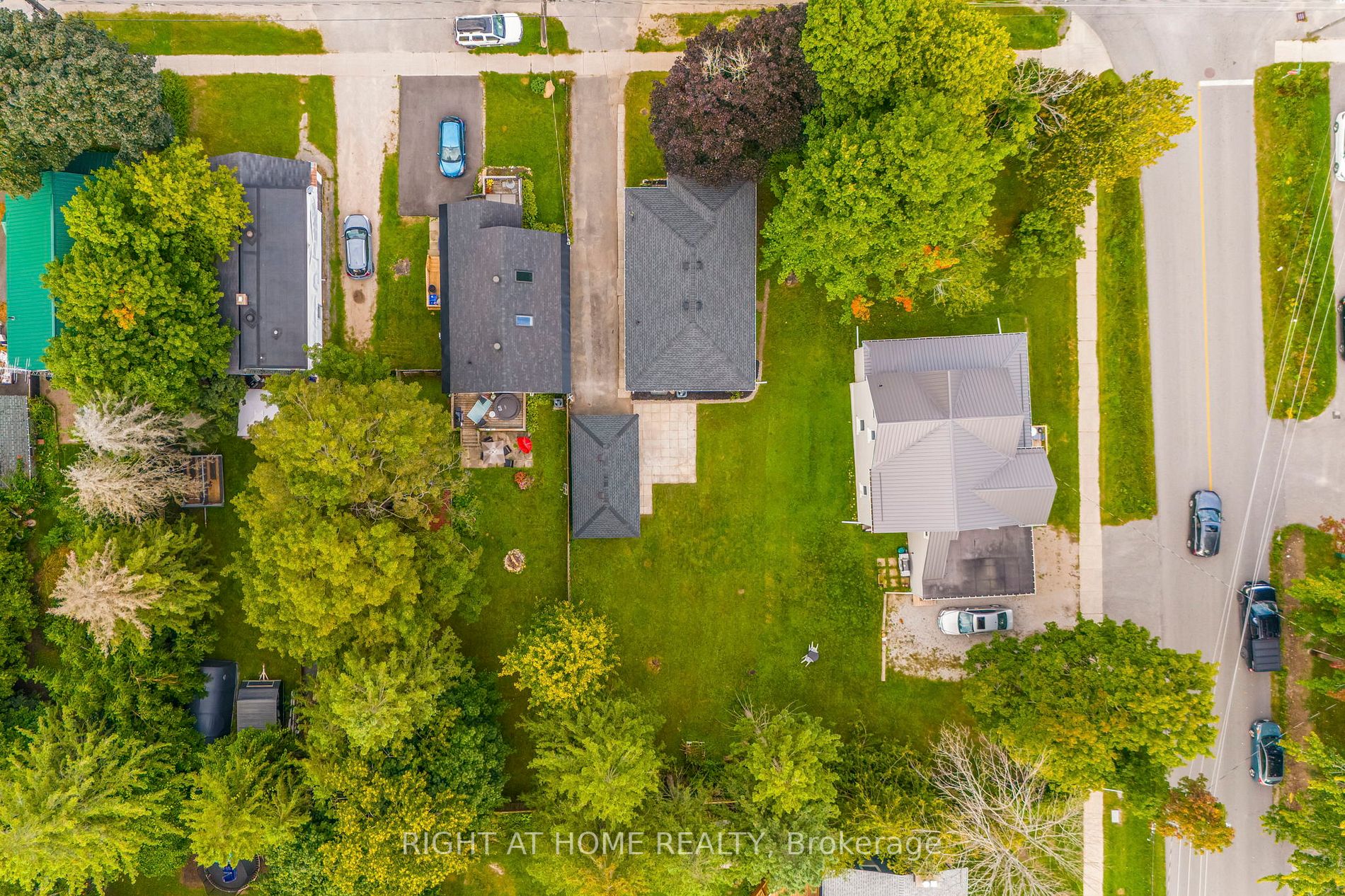 43 Westmount Dr S