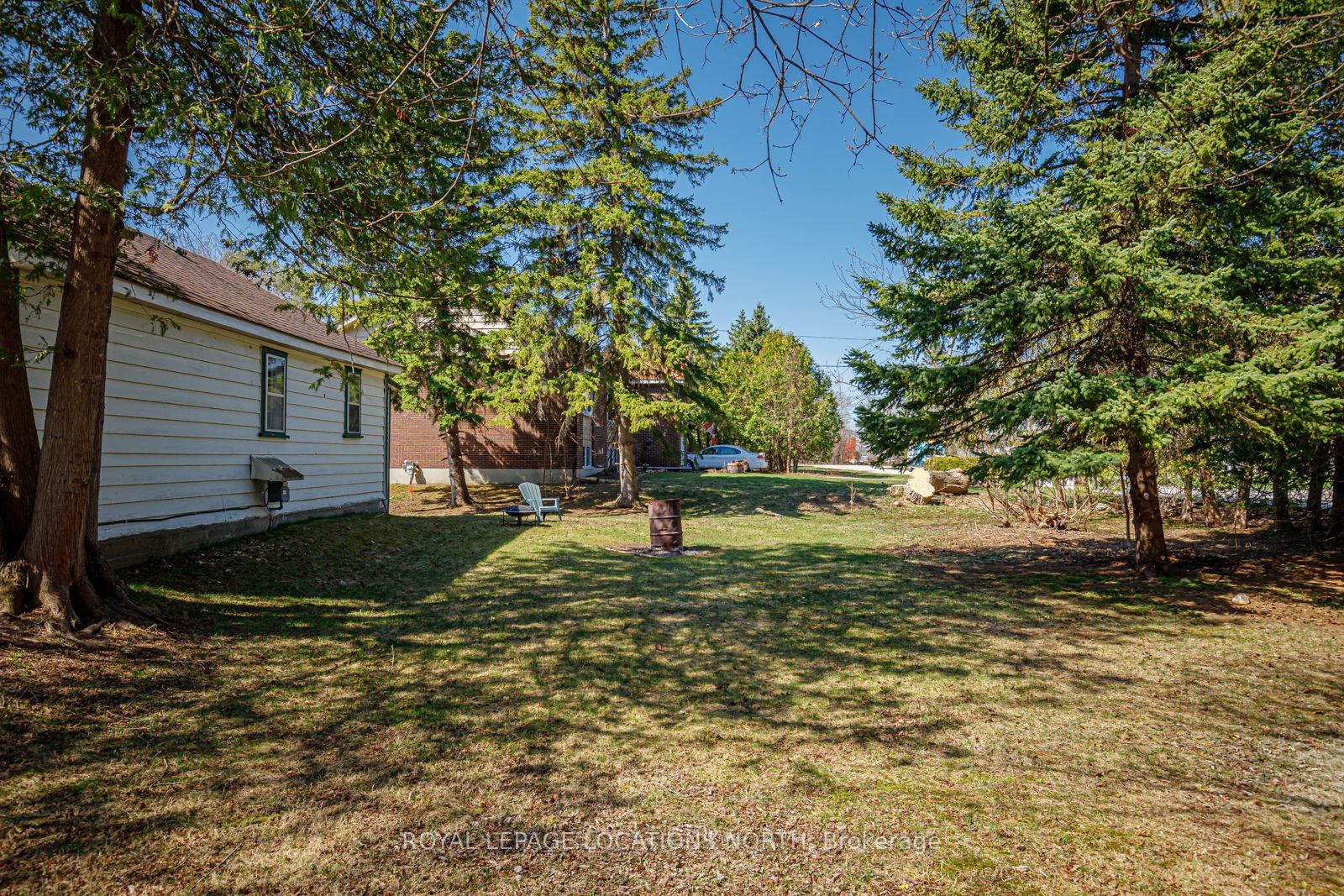 2 Spruce St