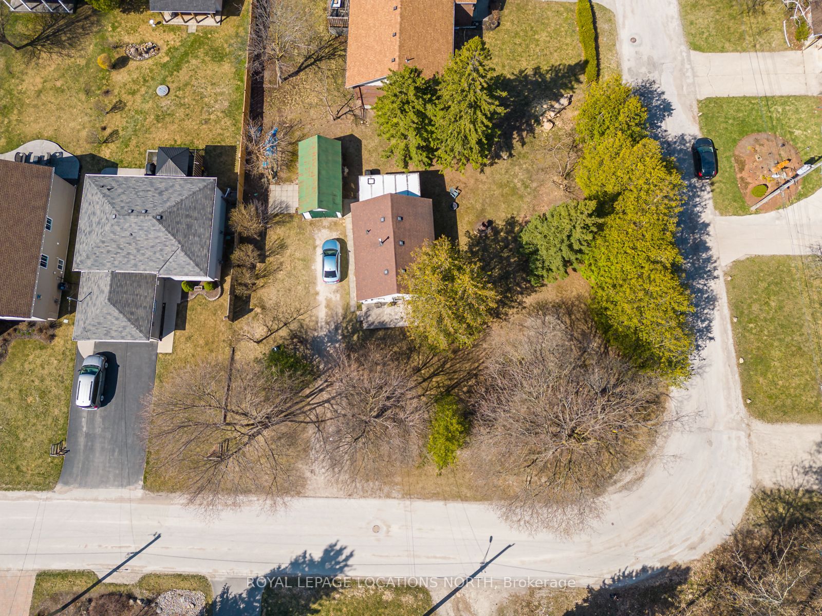 2 Spruce St