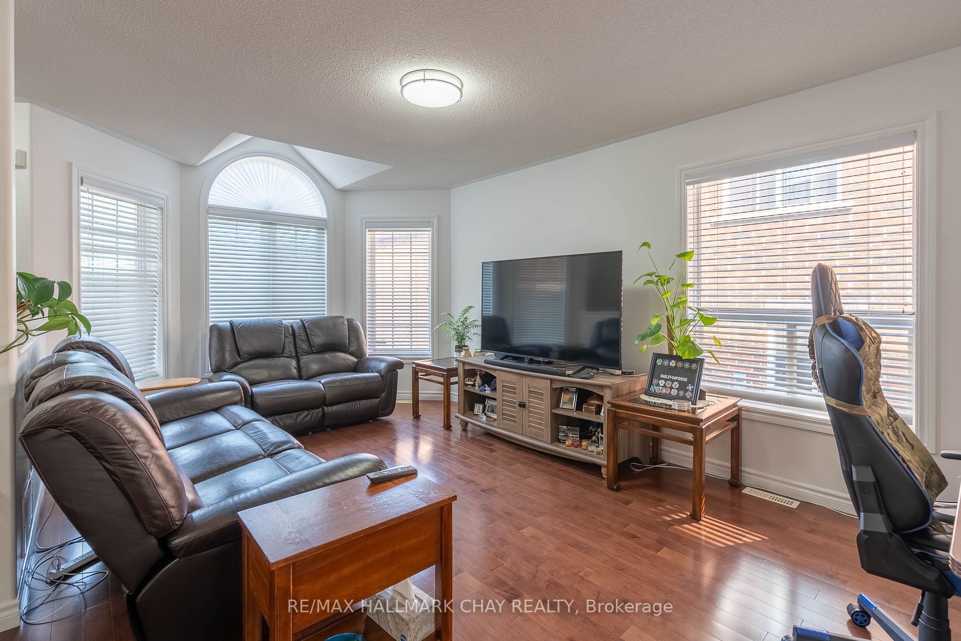 272 Pringle Dr