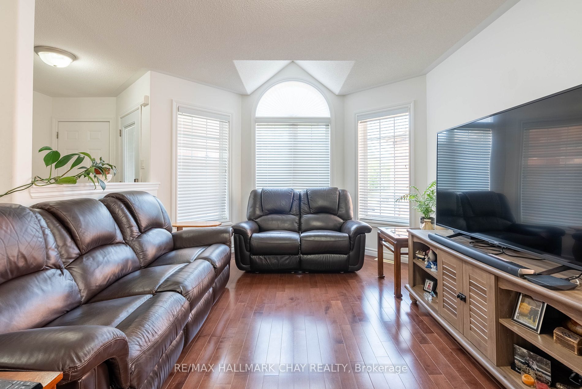 272 Pringle Dr