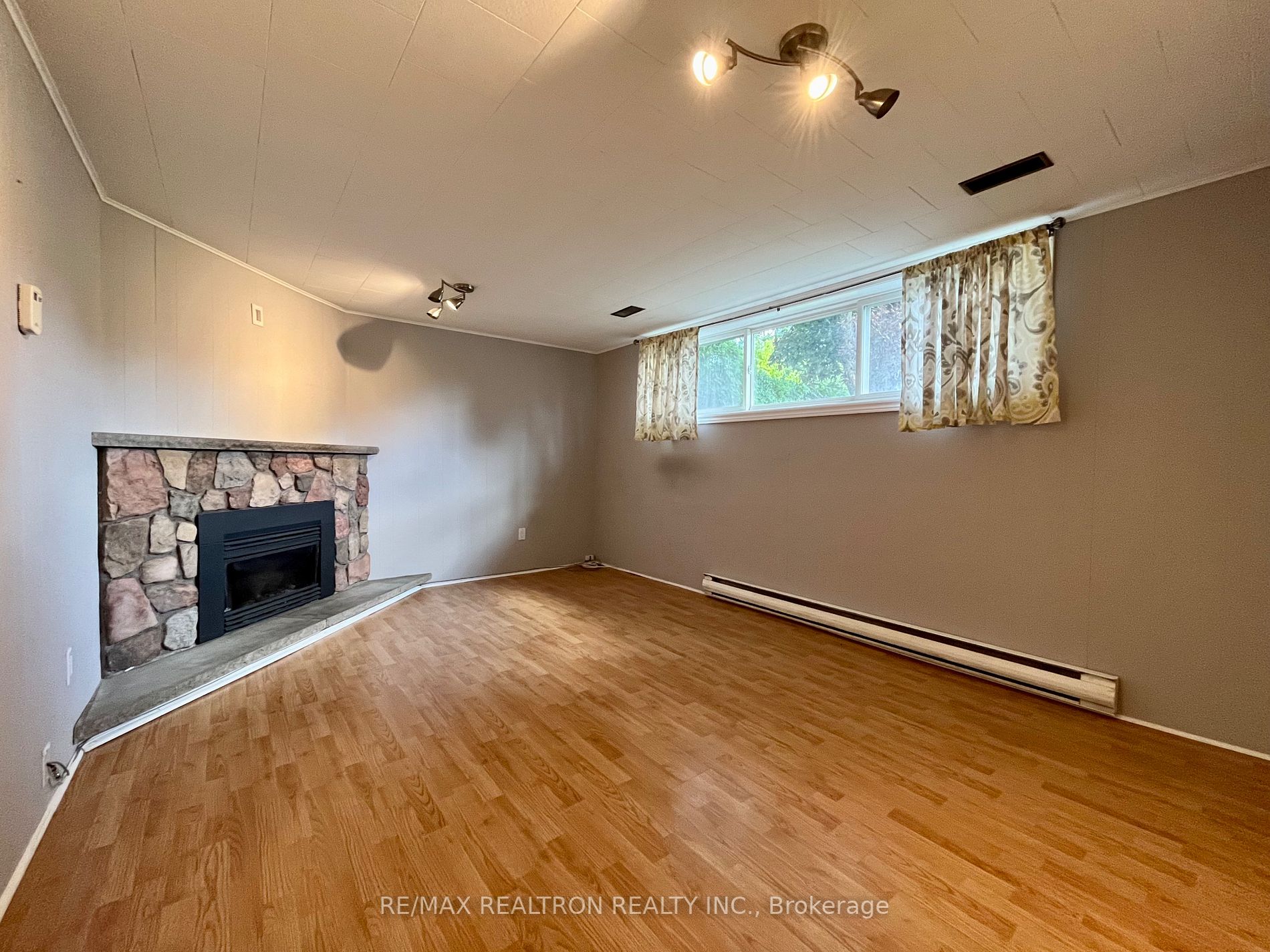 10 Highview Rd