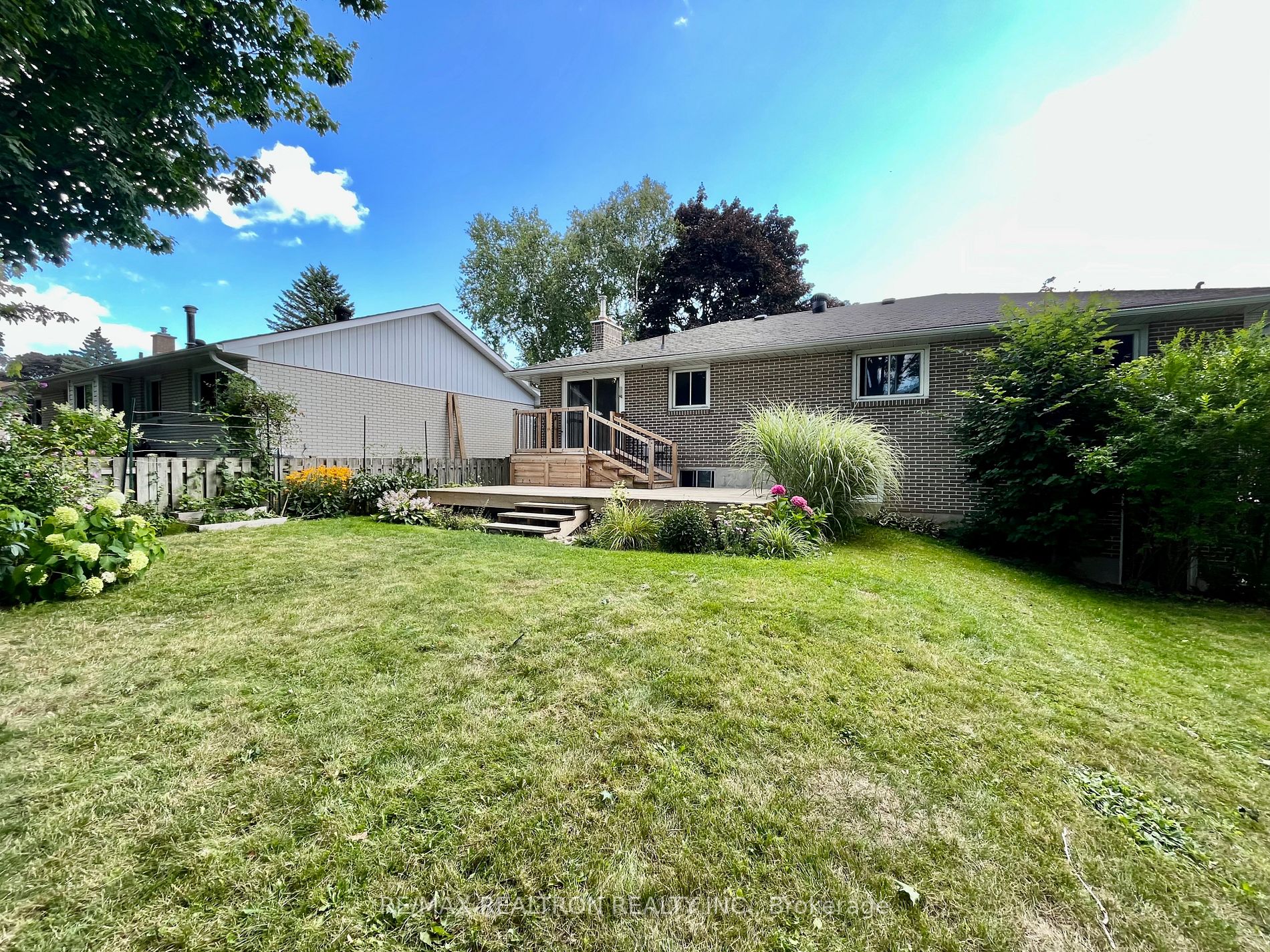 10 Highview Rd