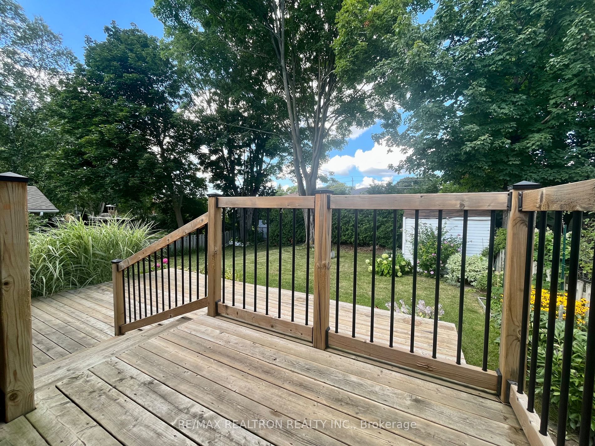 10 Highview Rd
