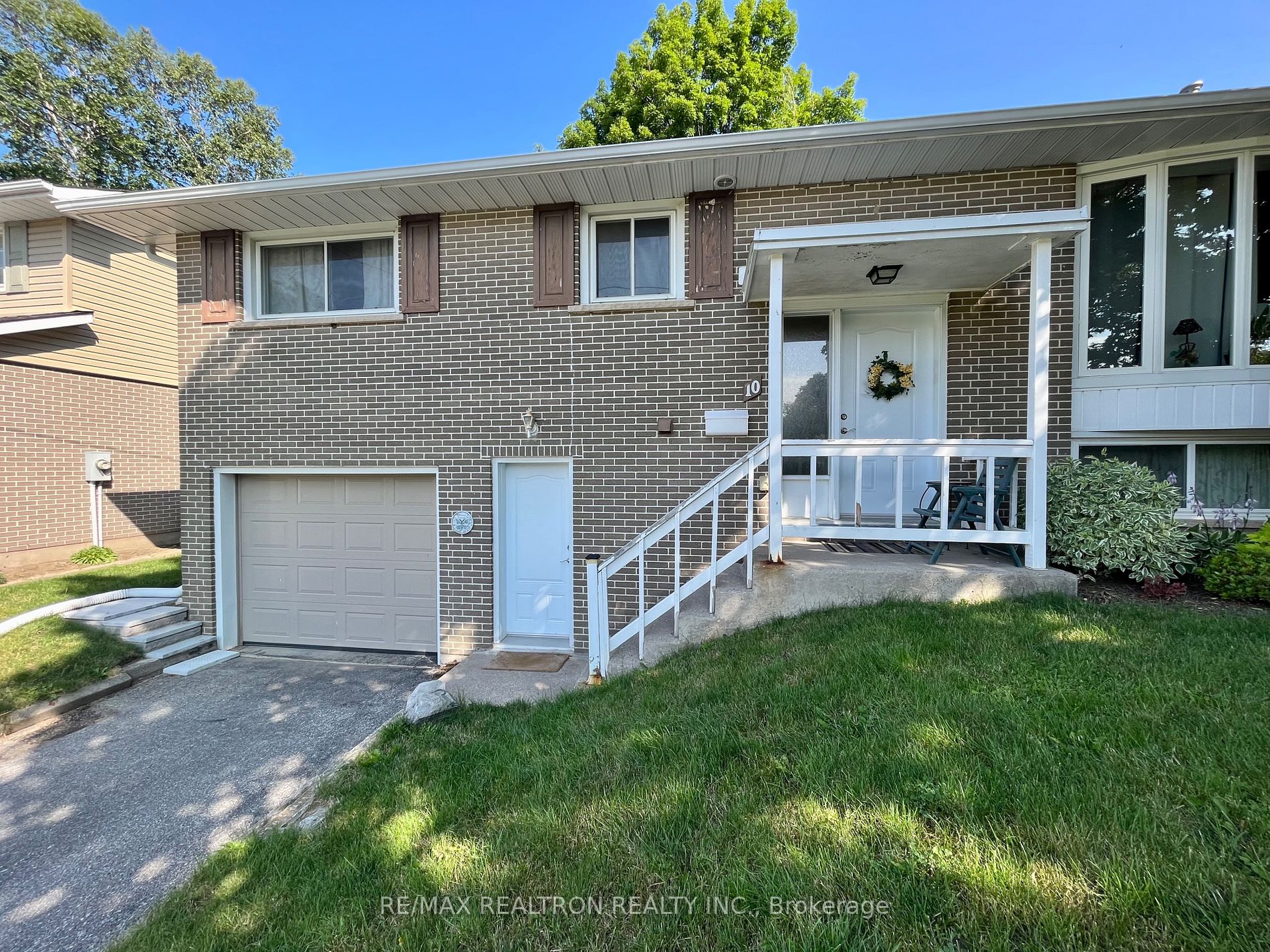 10 Highview Rd