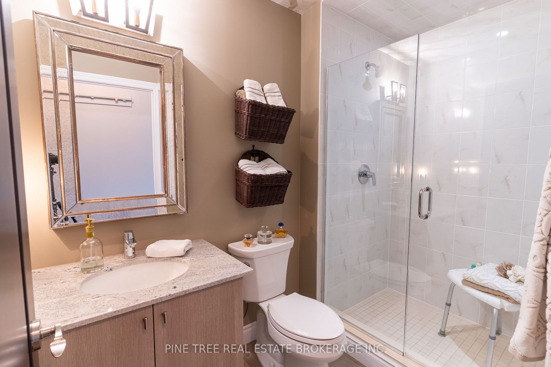 90 Orchard Point Rd, #303