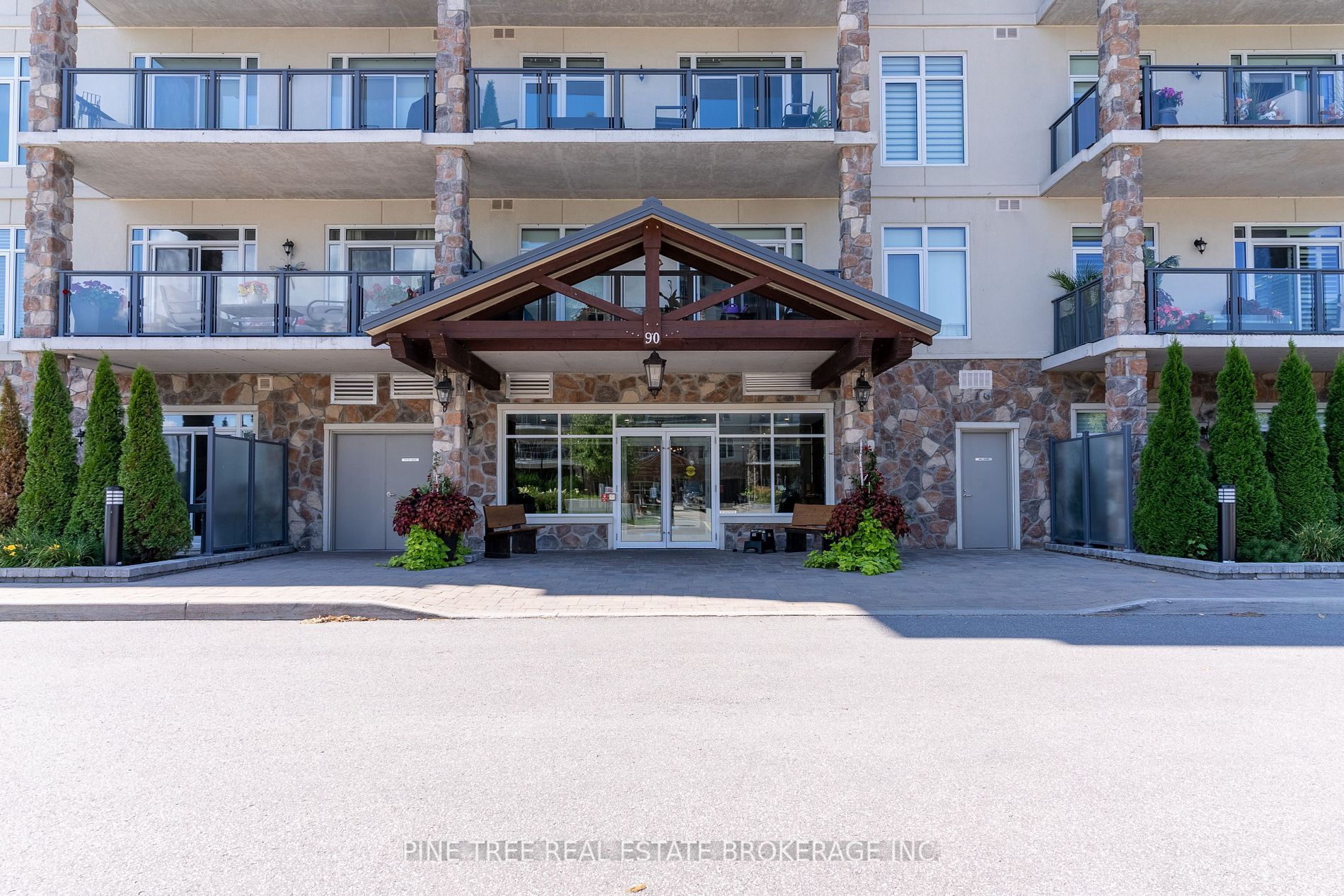 90 Orchard Point Rd, #303