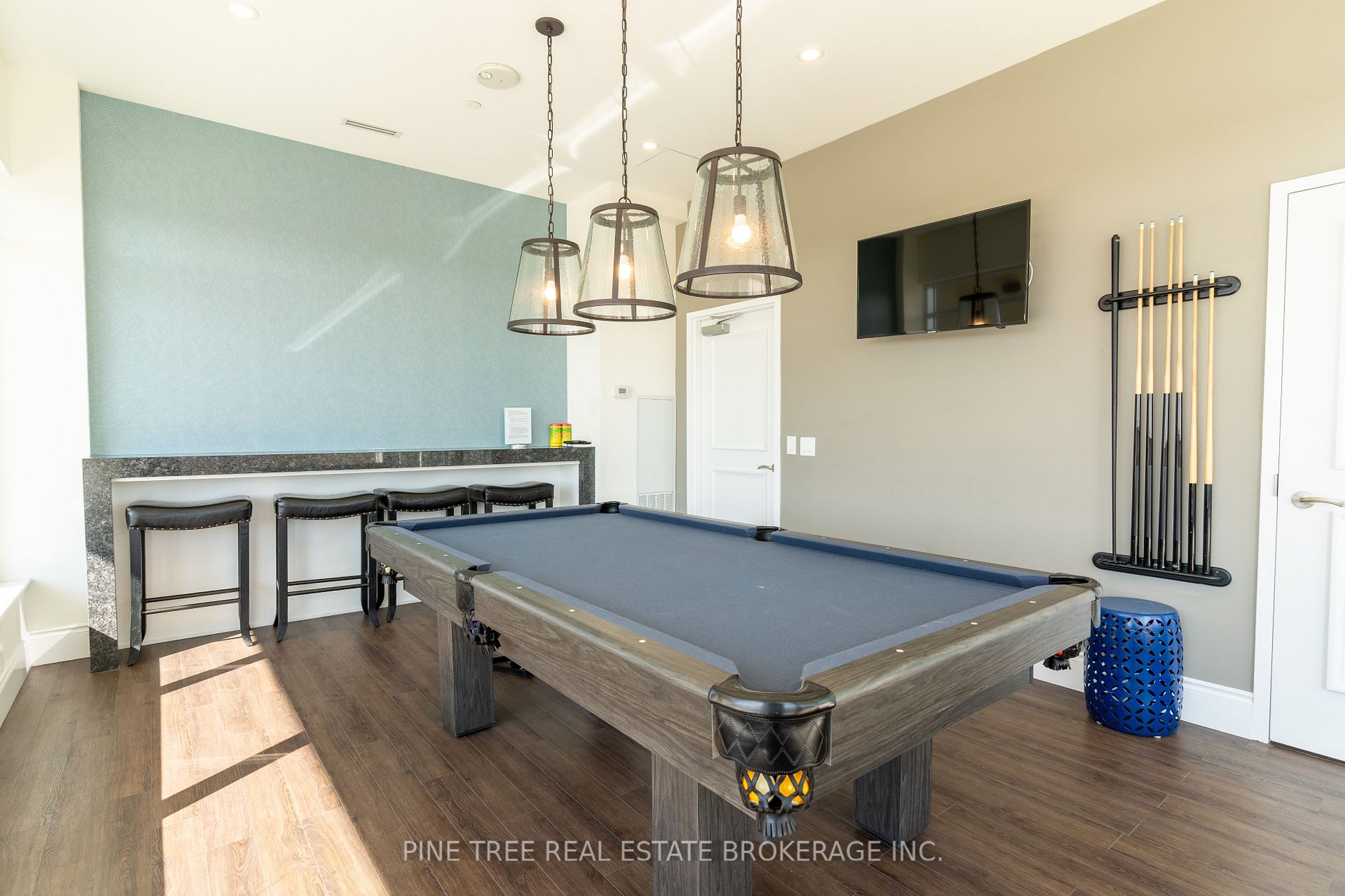 90 Orchard Point Rd, #303