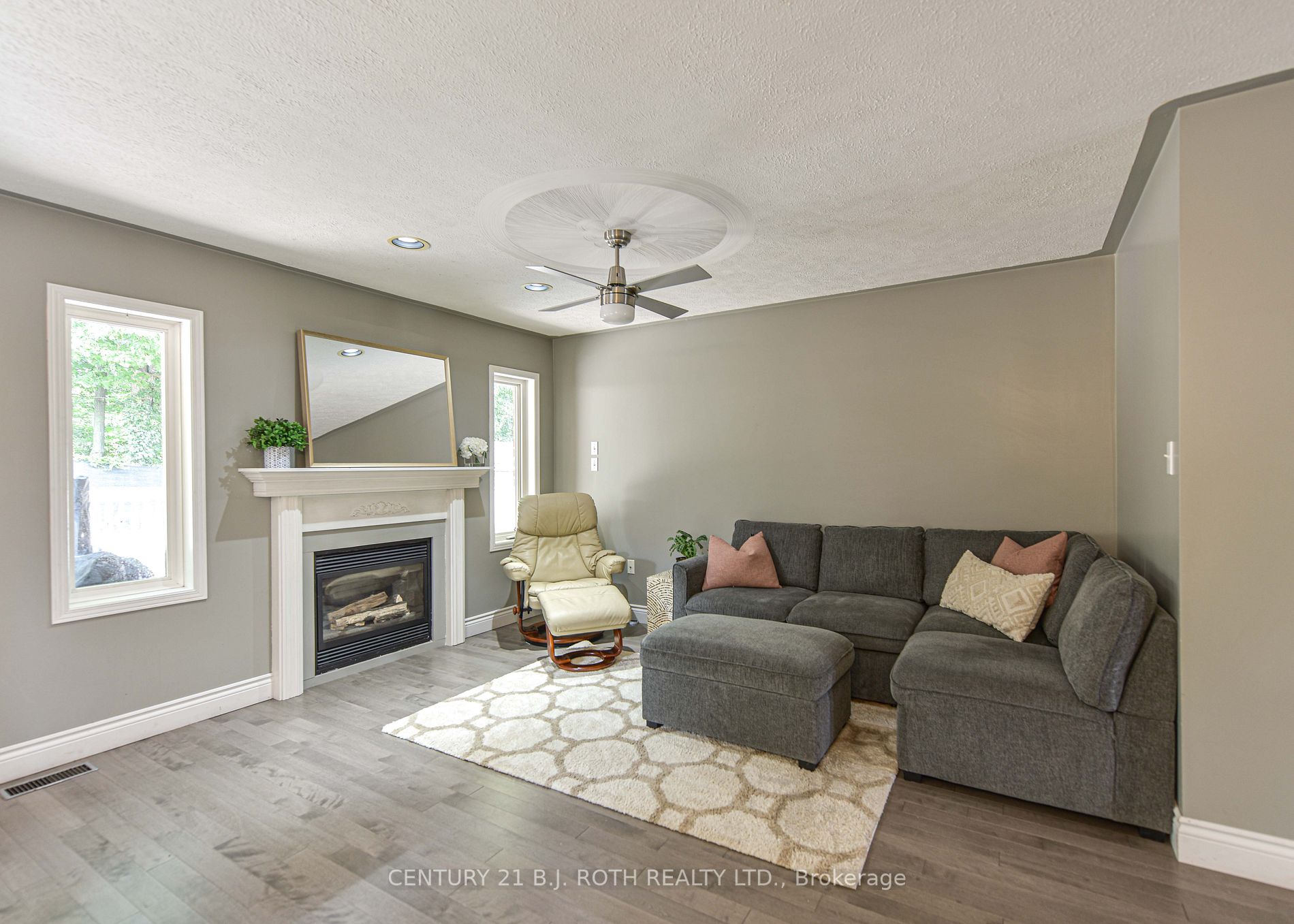 3166 Monarch Dr