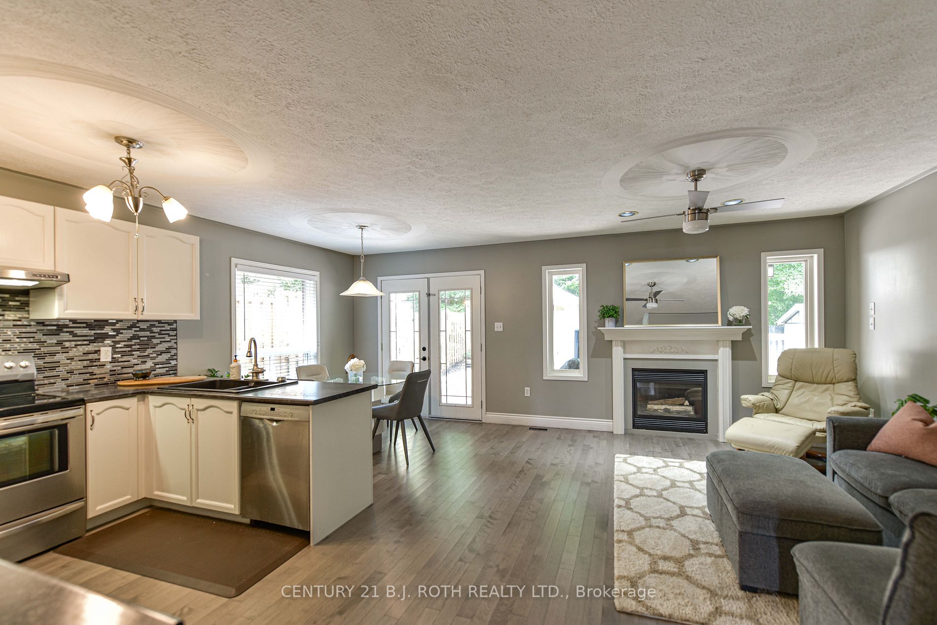 3166 Monarch Dr