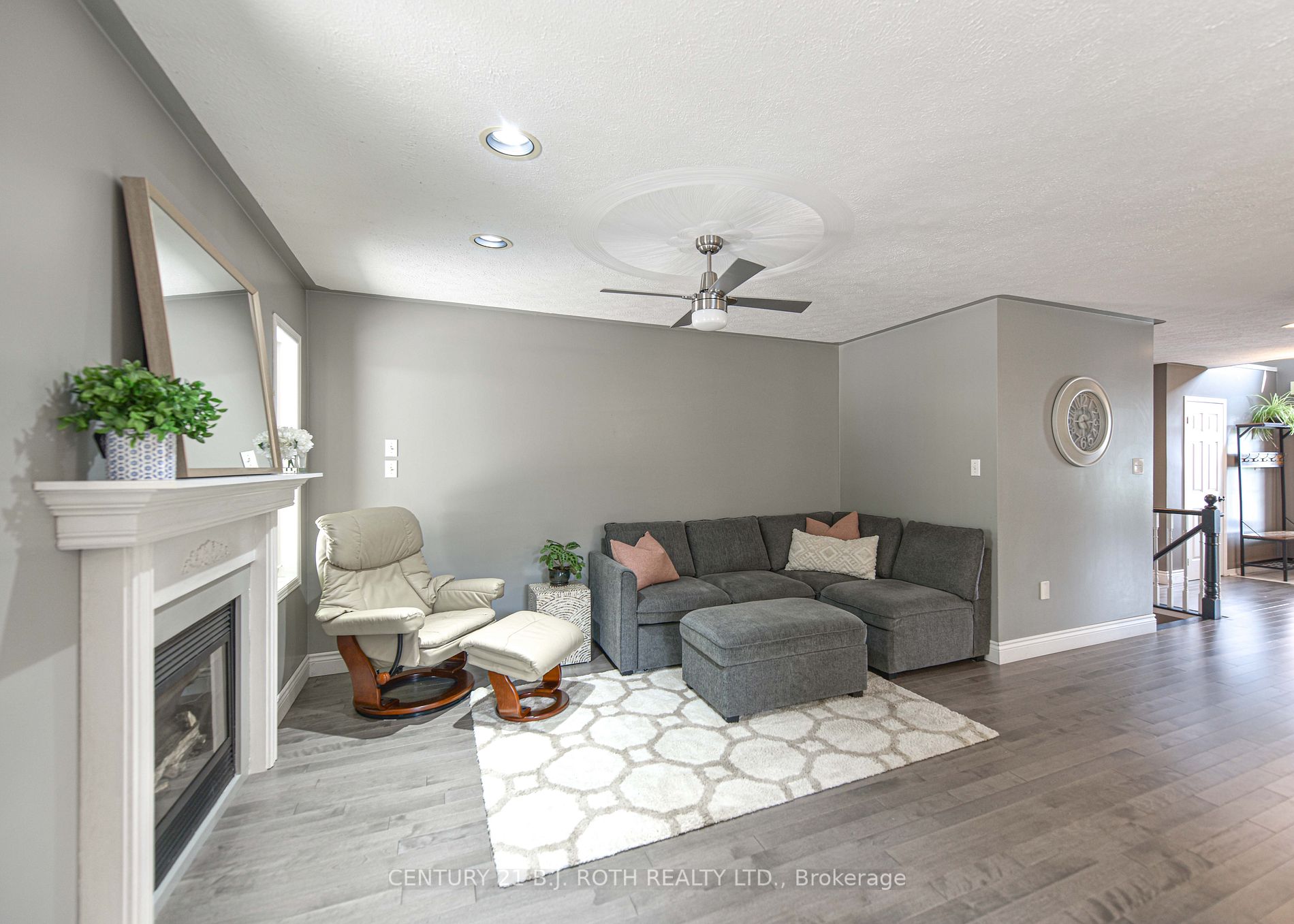 3166 Monarch Dr