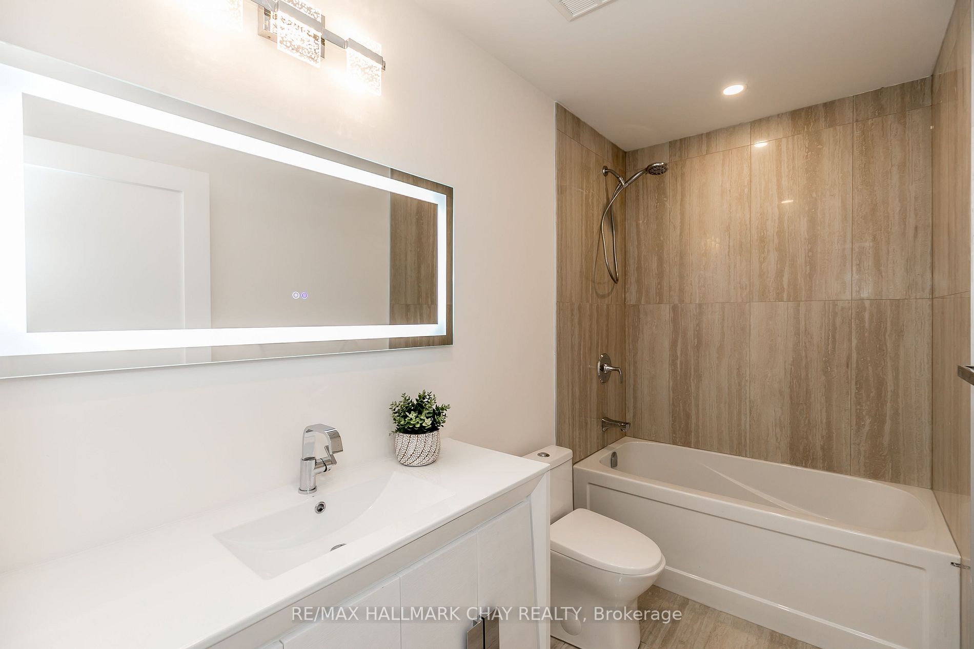 2 Toronto St, #509