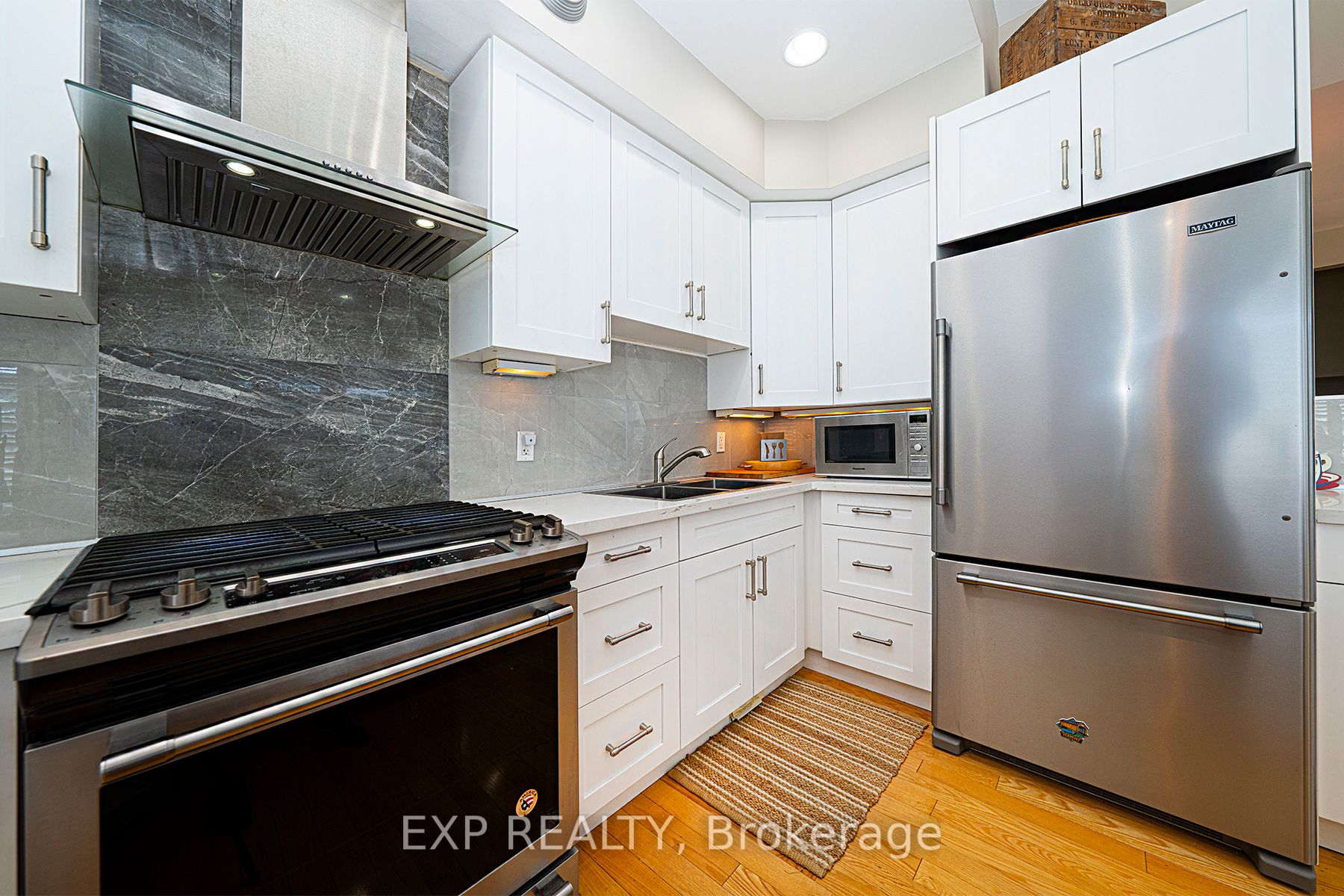 Listing S6791824 - Large Photo # 17