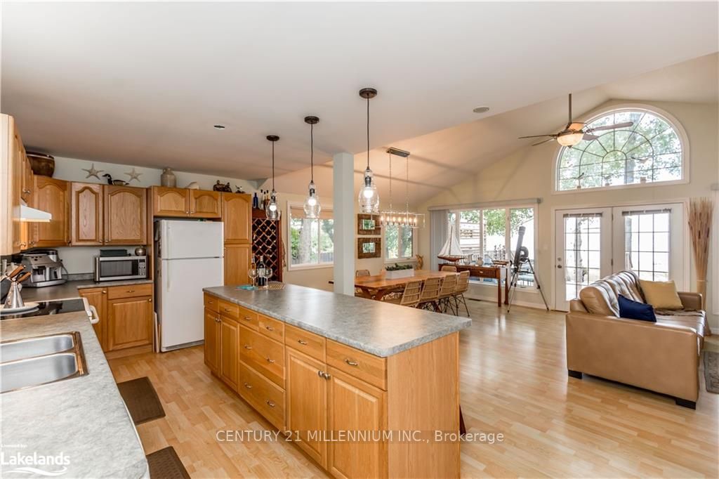 Listing S6791906 - Large Photo # 15
