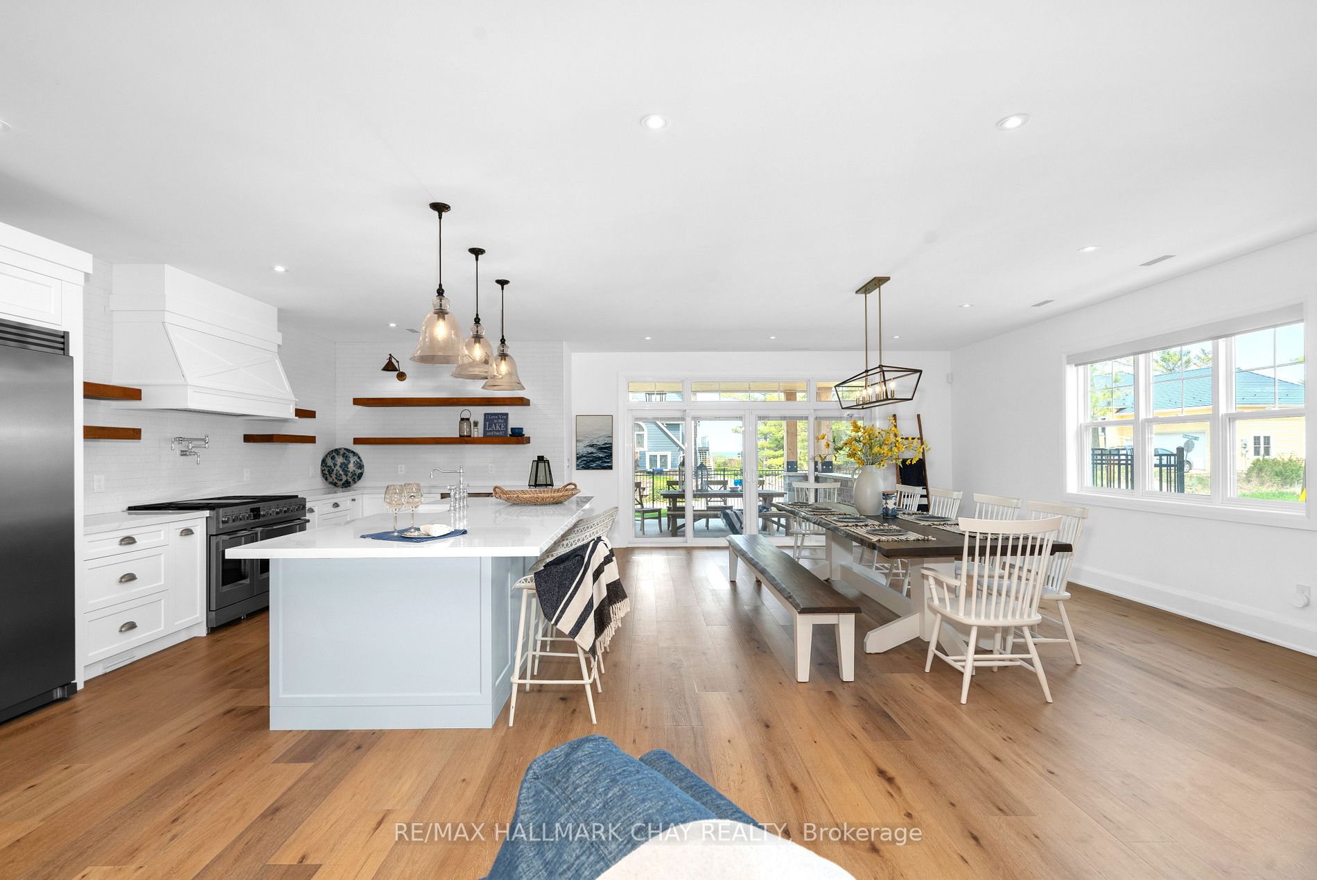 395 Eastdale Drive