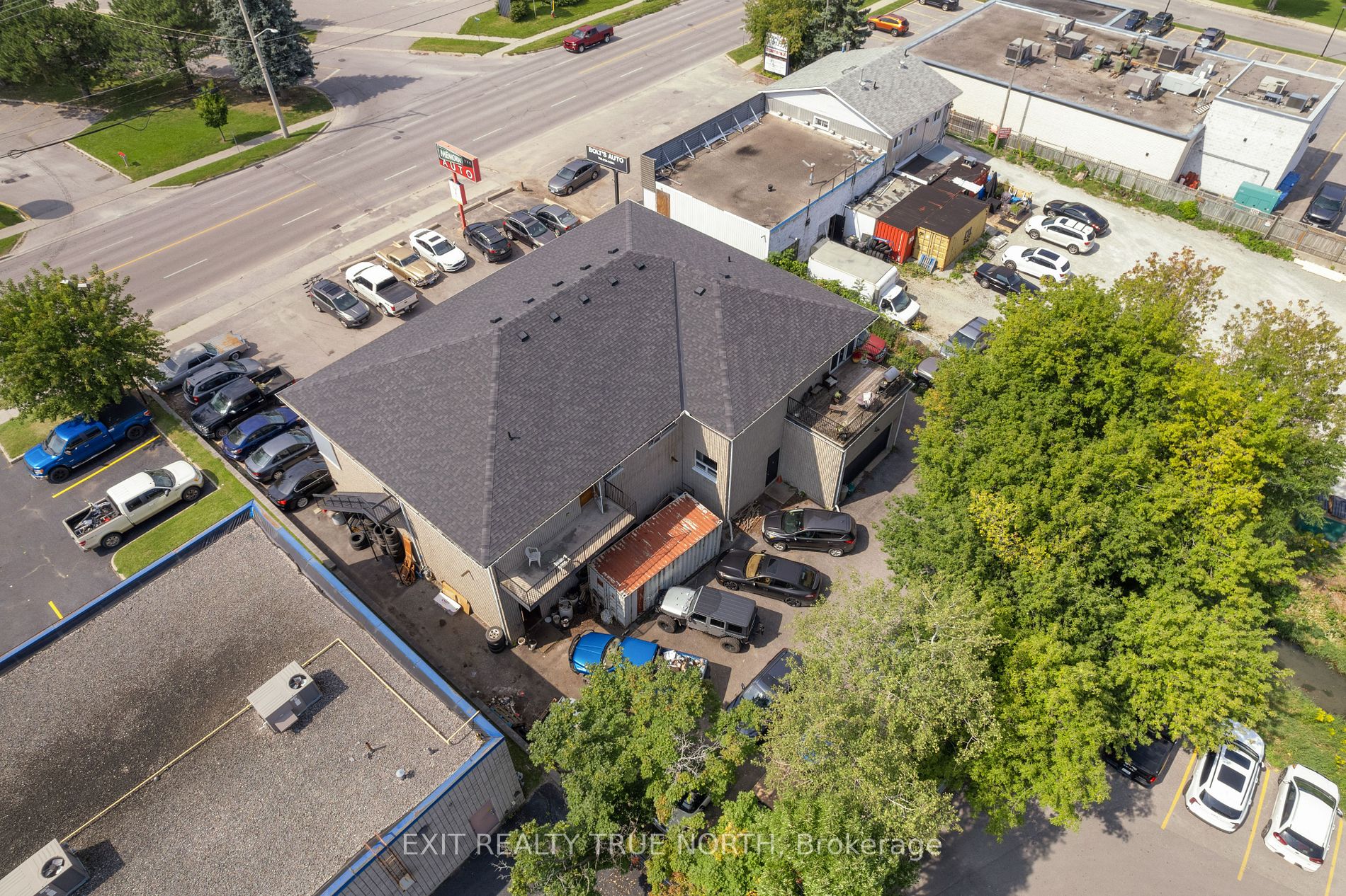 280 Memorial Ave