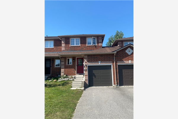 33 Courtney Cres, Barrie