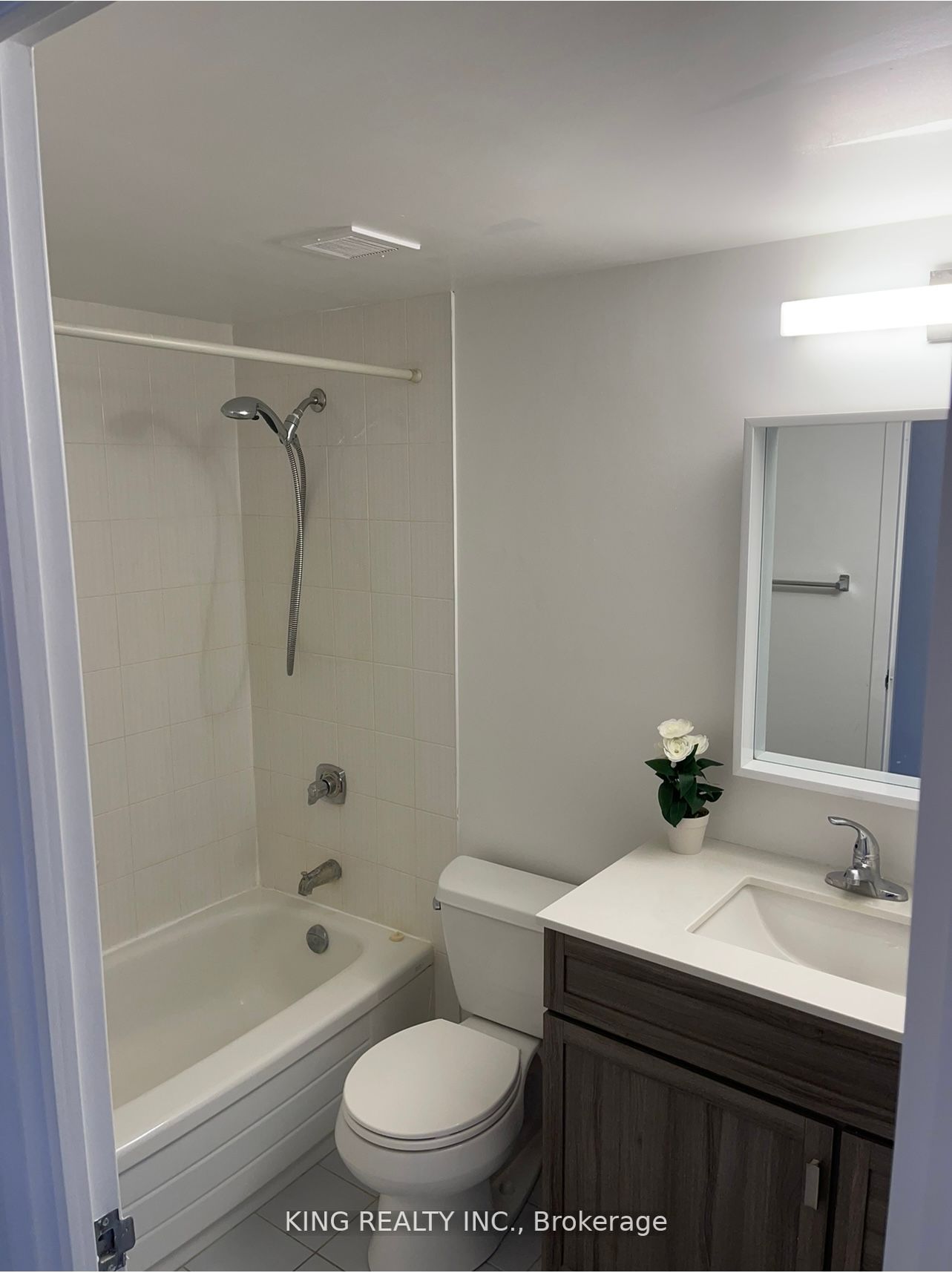 75 Ellen Street, #904
