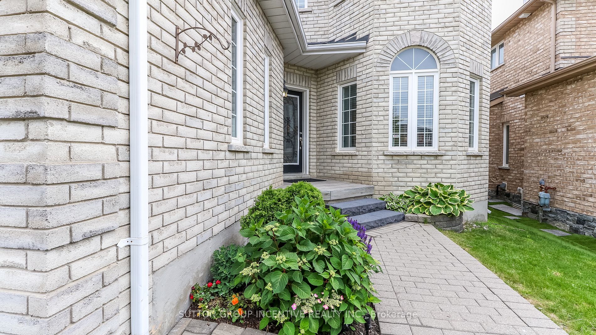 11 Mcintyre Drive