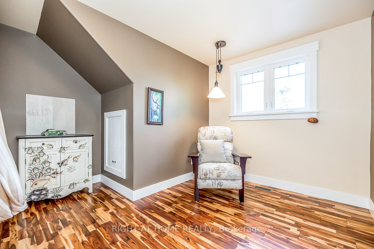 5 Dale Crt