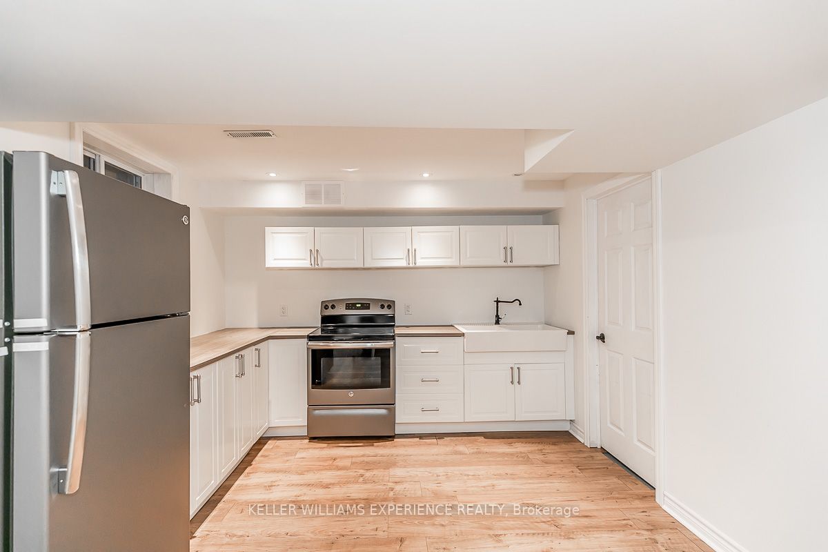 33 Glen Oak Crt