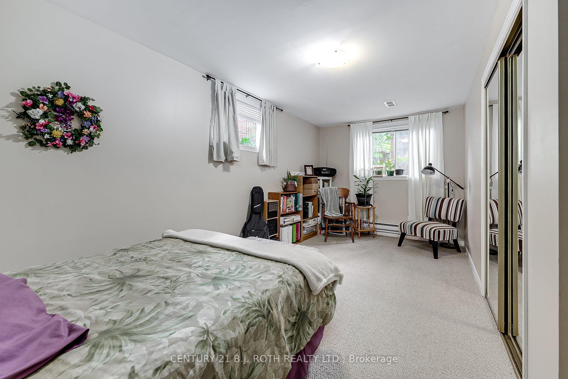 5 Richler Cres