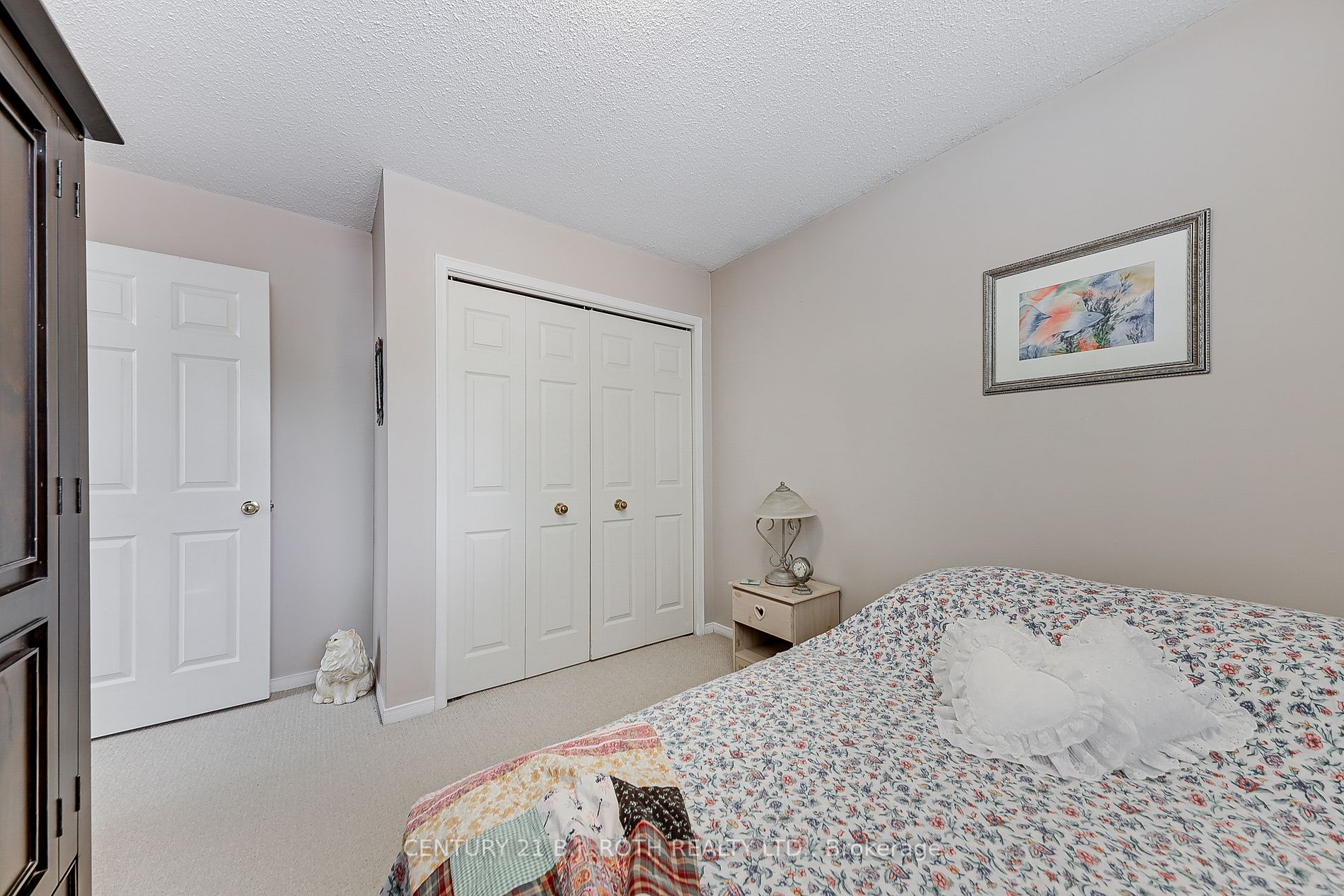 5 Richler Cres