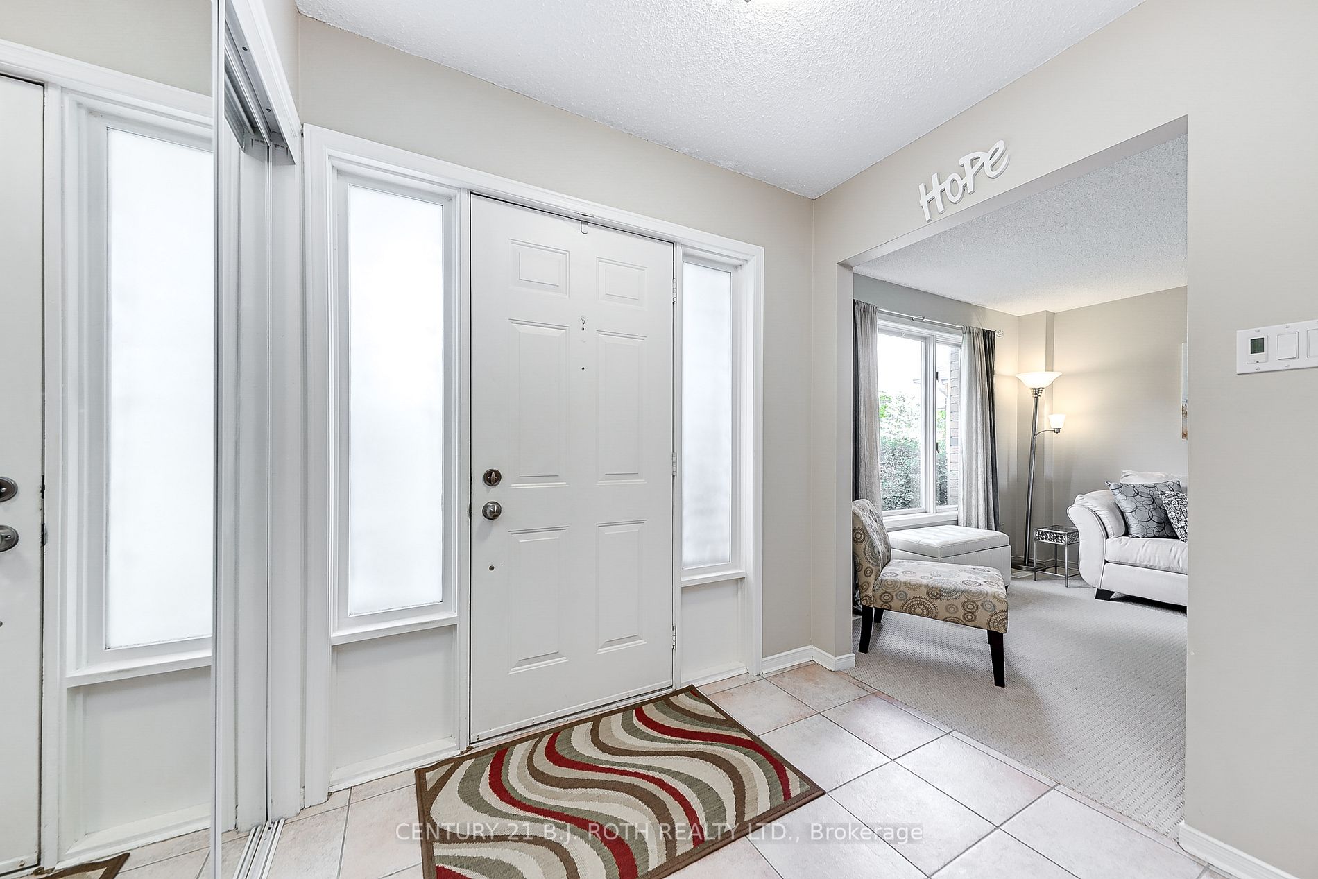 5 Richler Cres