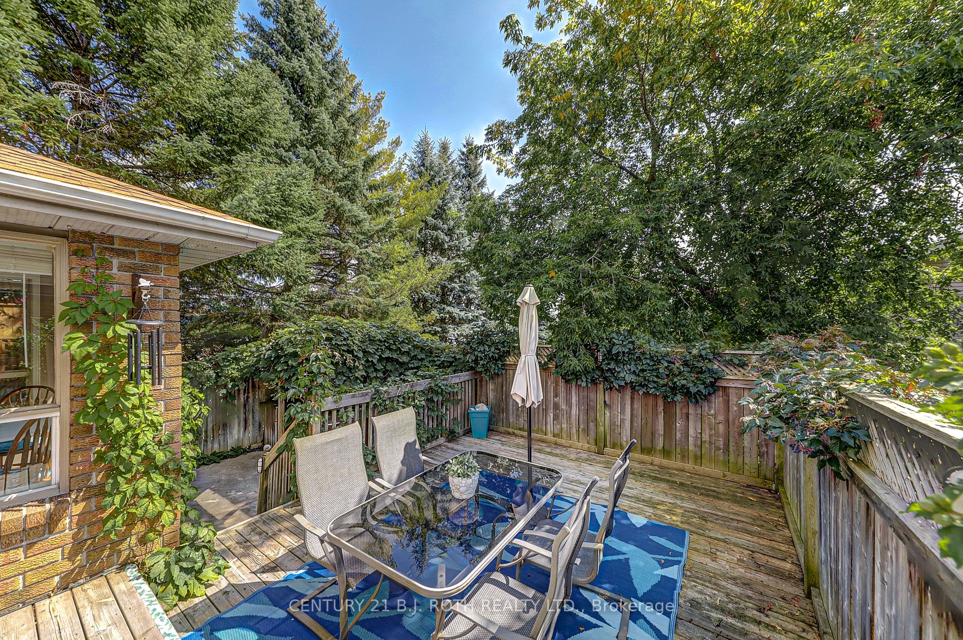 5 Richler Cres