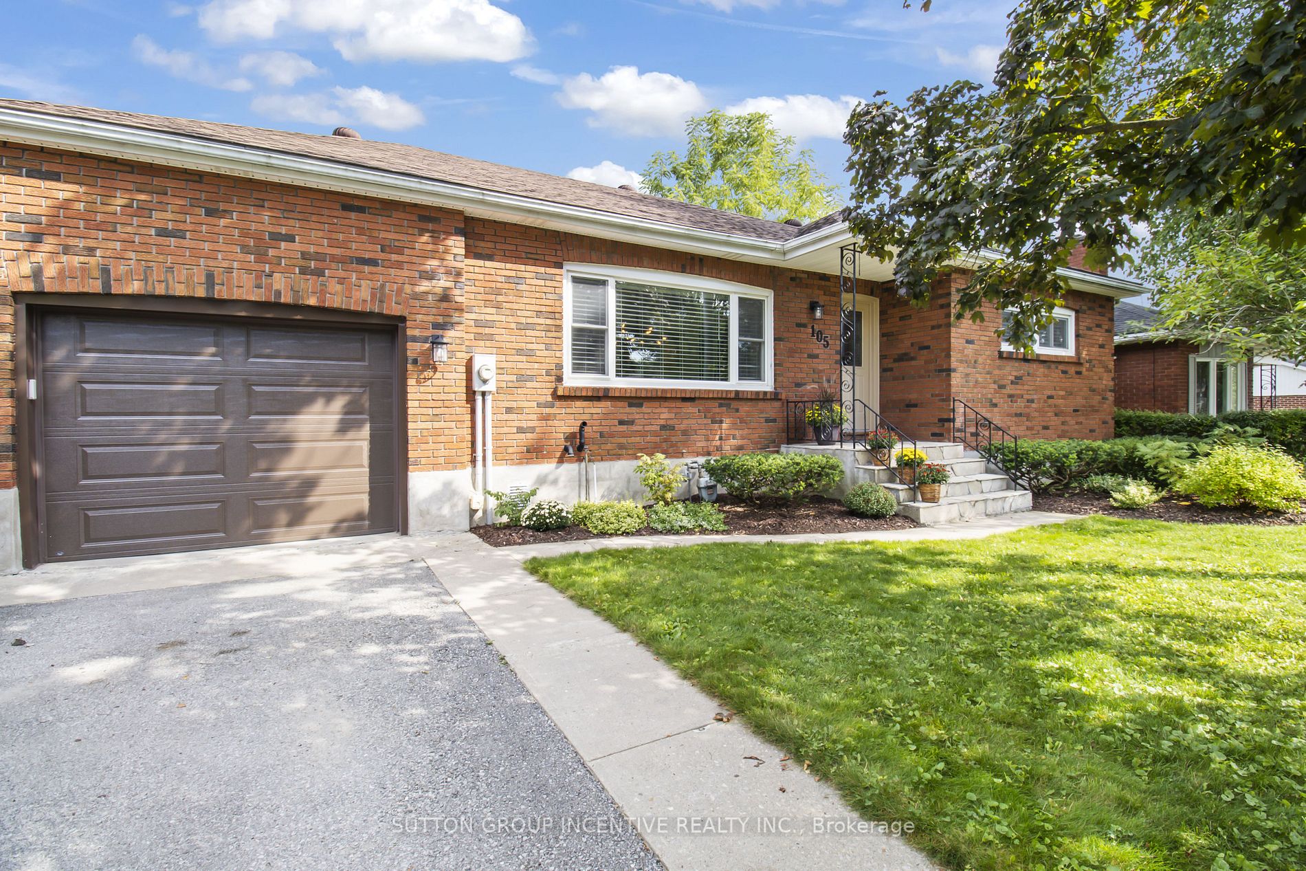 105 Rodney St