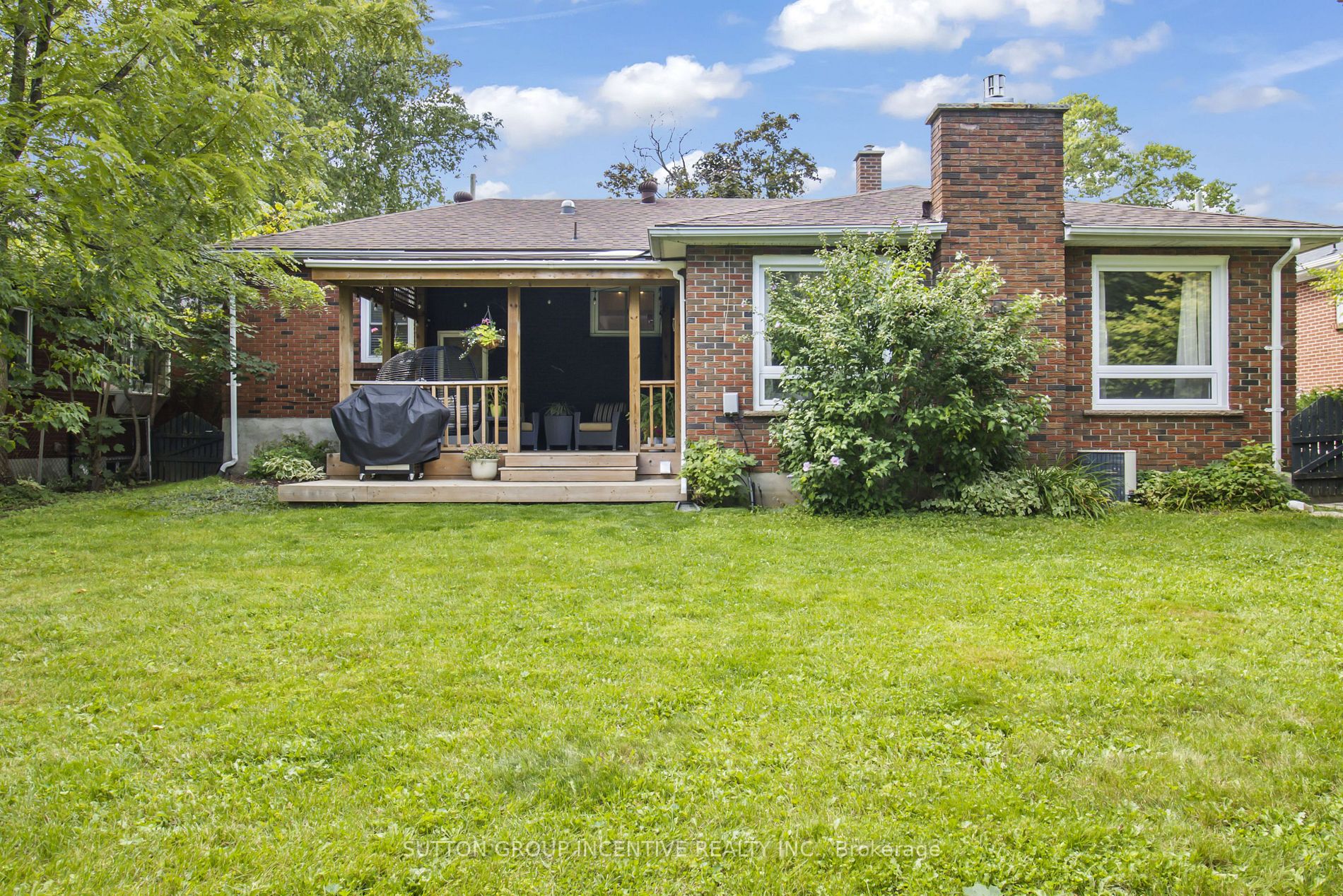 105 Rodney St