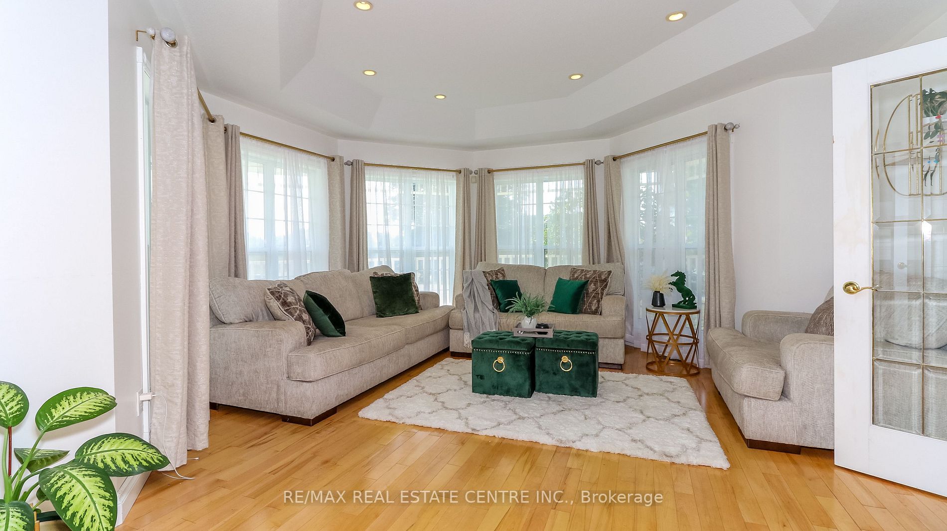5 Deanna Drive